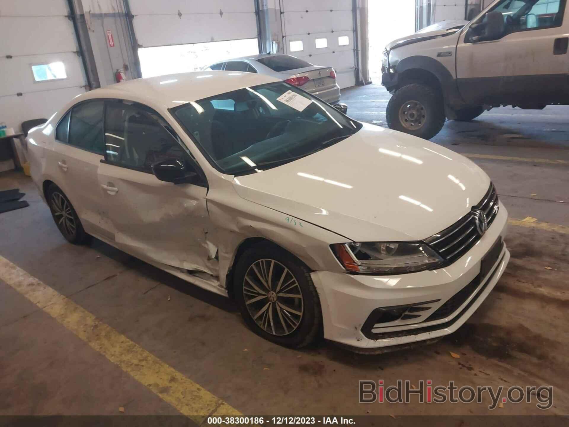 Photo 3VWDB7AJXJM252958 - VOLKSWAGEN JETTA 2018