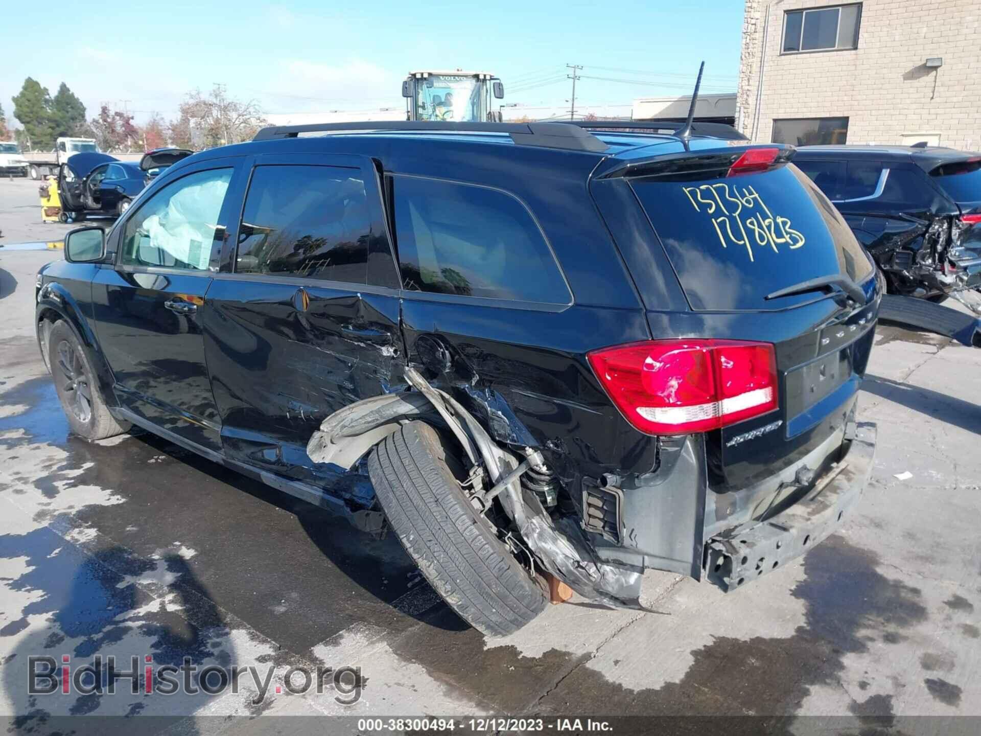 2019 DODGE JOURNEY - VIN: 3C4PDCBB3KT845756 - Фото 3