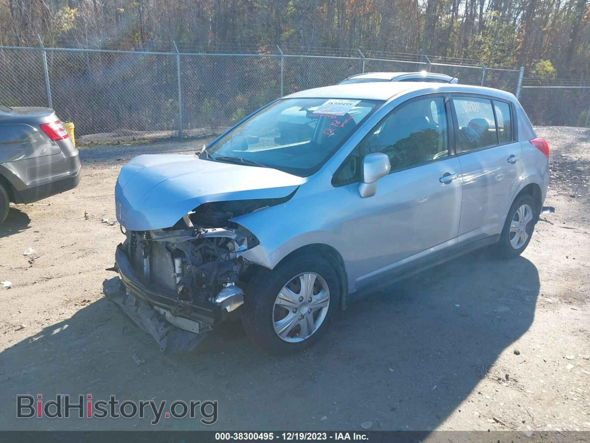 2009 NISSAN VERSA - VIN: 3N1BC13E49L455000 - Фото 2