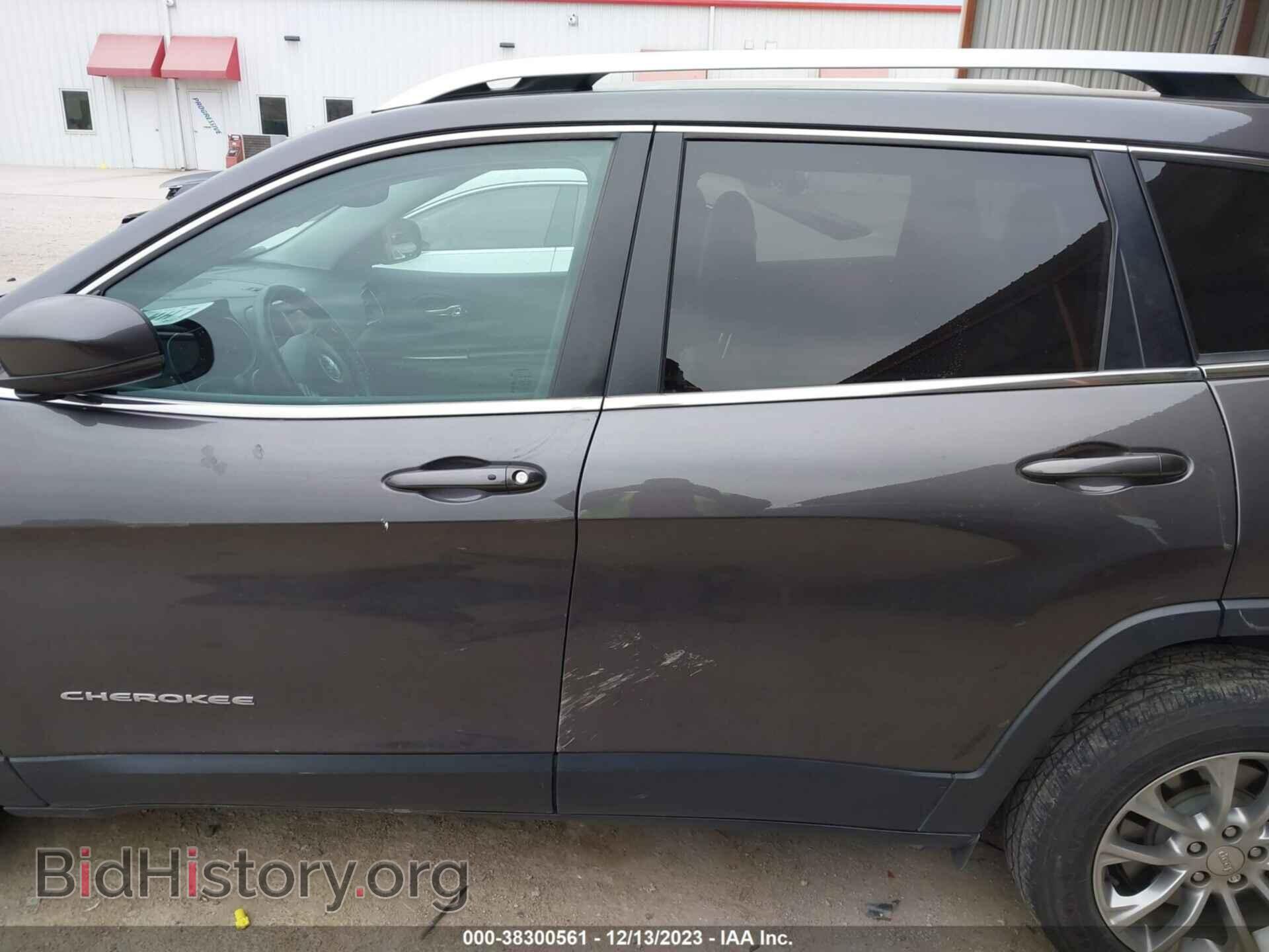 2019 JEEP CHEROKEE - VIN: 1C4PJLLX6KD280282 - Фото 14