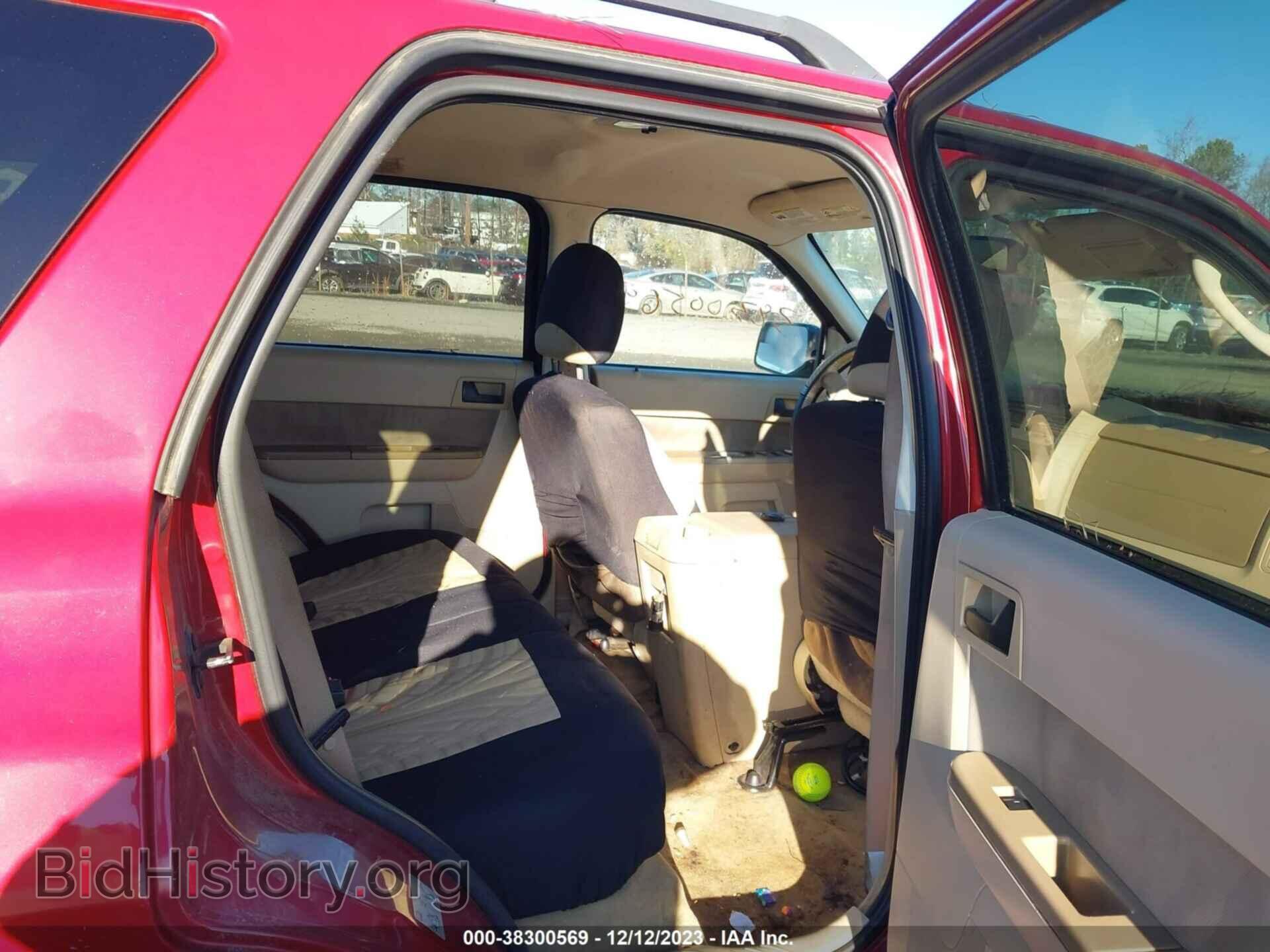 2010 FORD ESCAPE - VIN: 1FMCU0D75AKD12535 - Photo 8