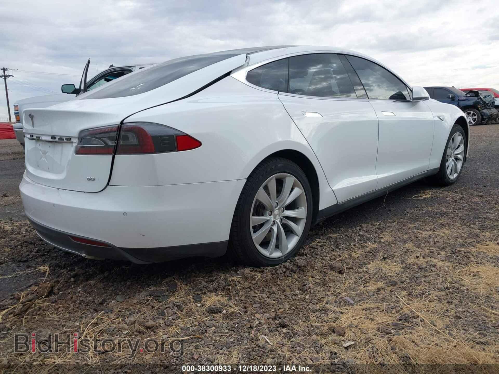 2014 TESLA MODEL S - VIN: 5YJSA1S18EFP33245 - Photo 4