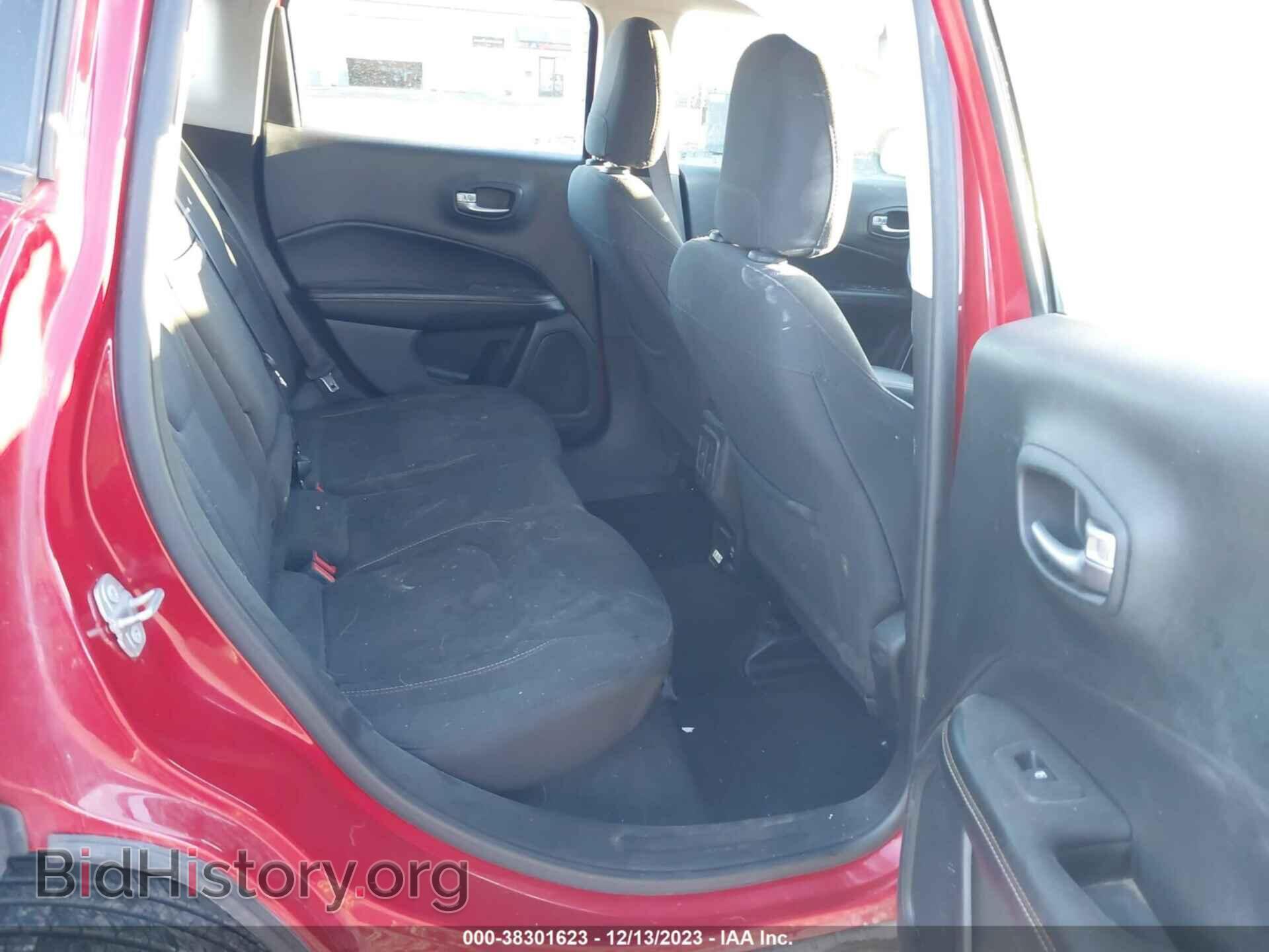 2018 JEEP COMPASS - VIN: 3C4NJDAB3JT415618 - Фото 8