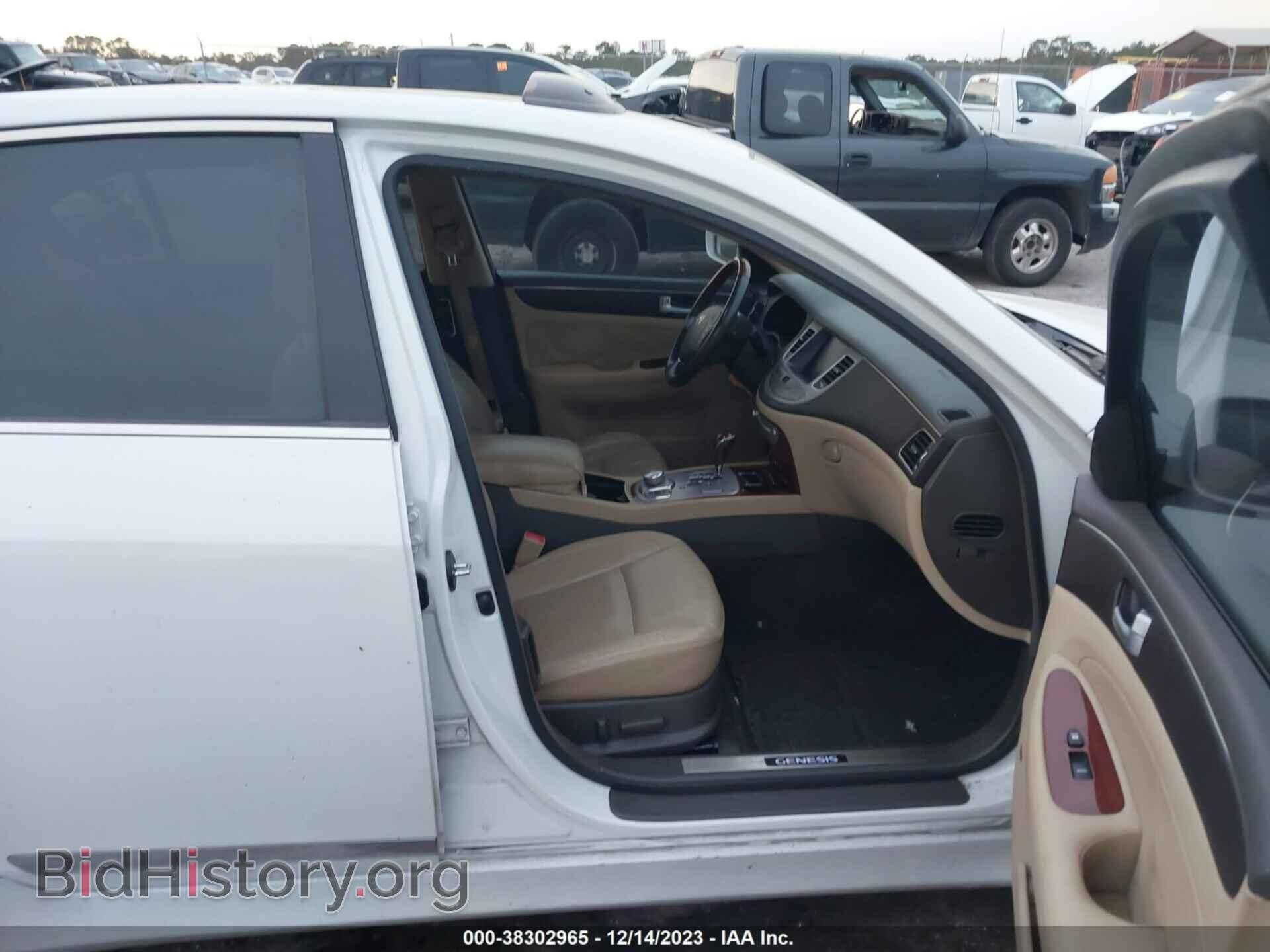 2012 HYUNDAI GENESIS - VIN: KMHGC4DF5CU182332 - Фото 5