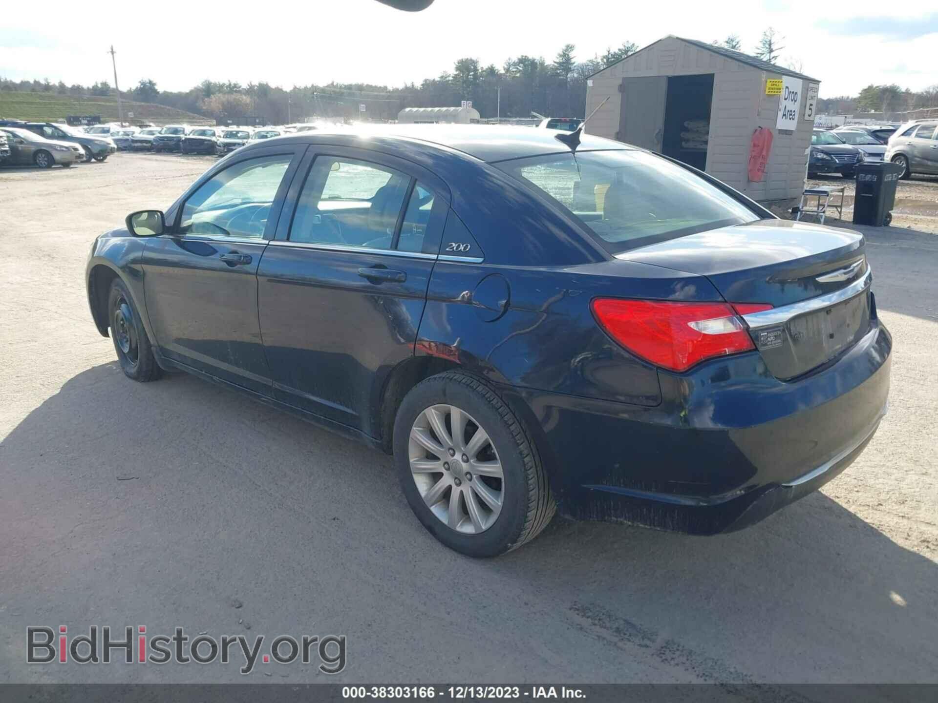 2011 CHRYSLER 200 - VIN: 1C3BC1FB5BN584064 - Фото 3