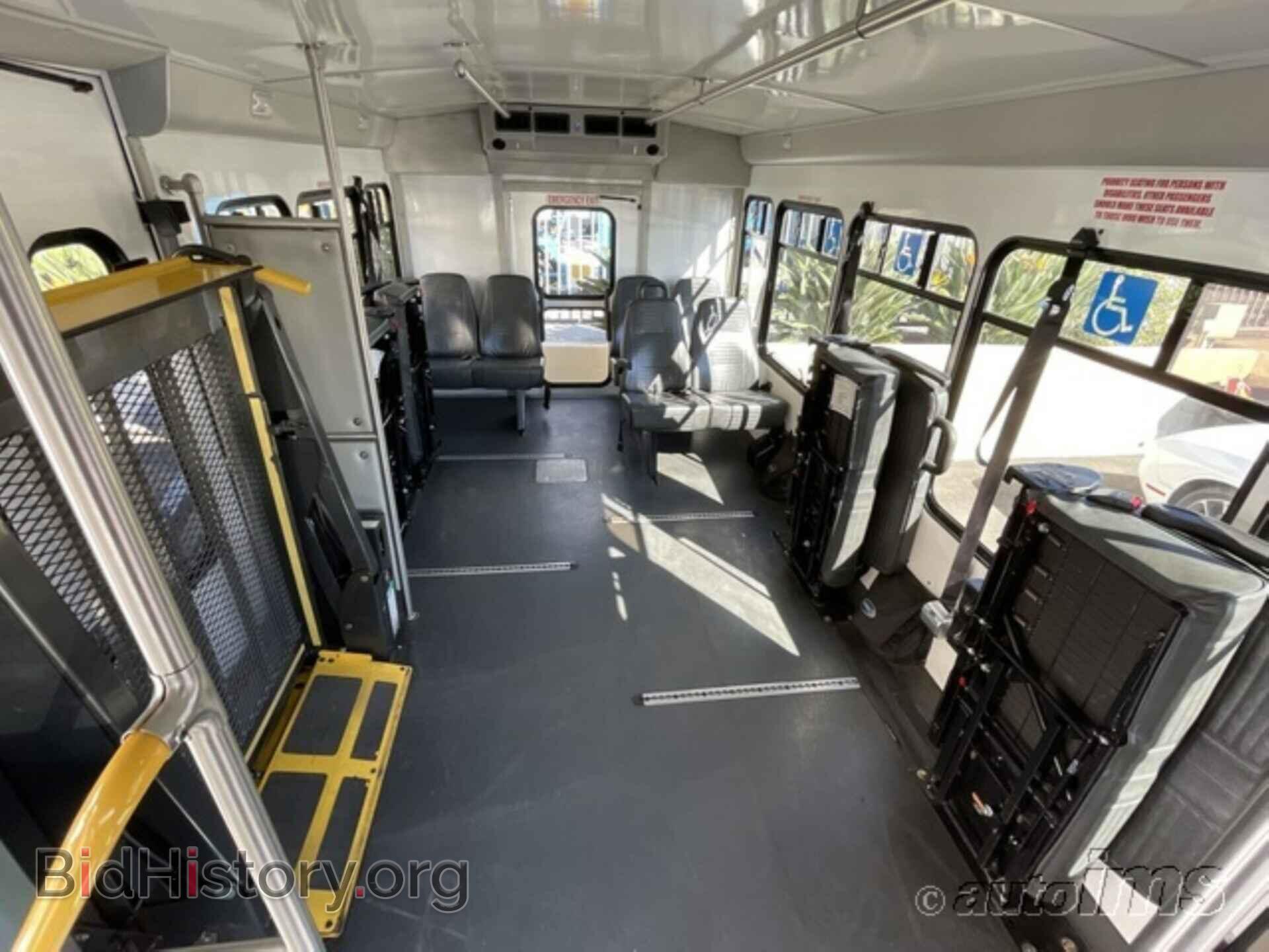 2017 FORD E-350 CUTAWAY - VIN: 1FDEE3FS0HDC46080 - Фото 9