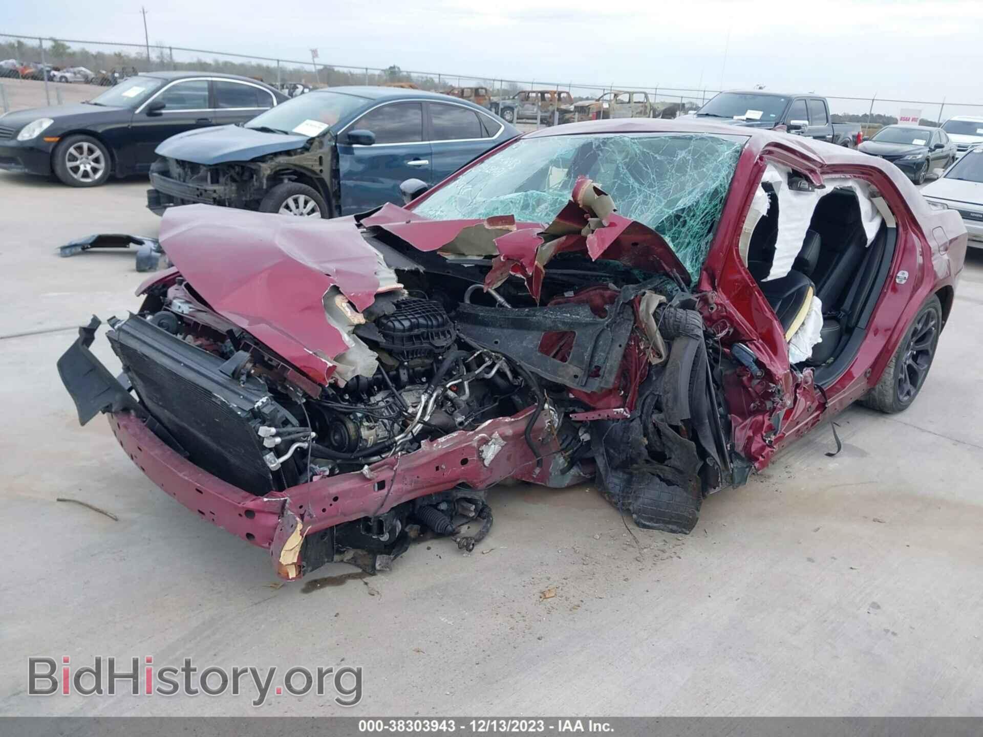2020 CHRYSLER 300 - VIN: 2C3CCAAG2LH112101 - Фото 2