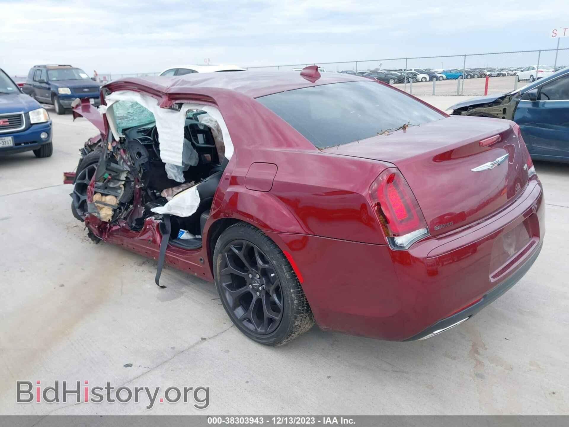 2020 CHRYSLER 300 - VIN: 2C3CCAAG2LH112101 - Фото 3