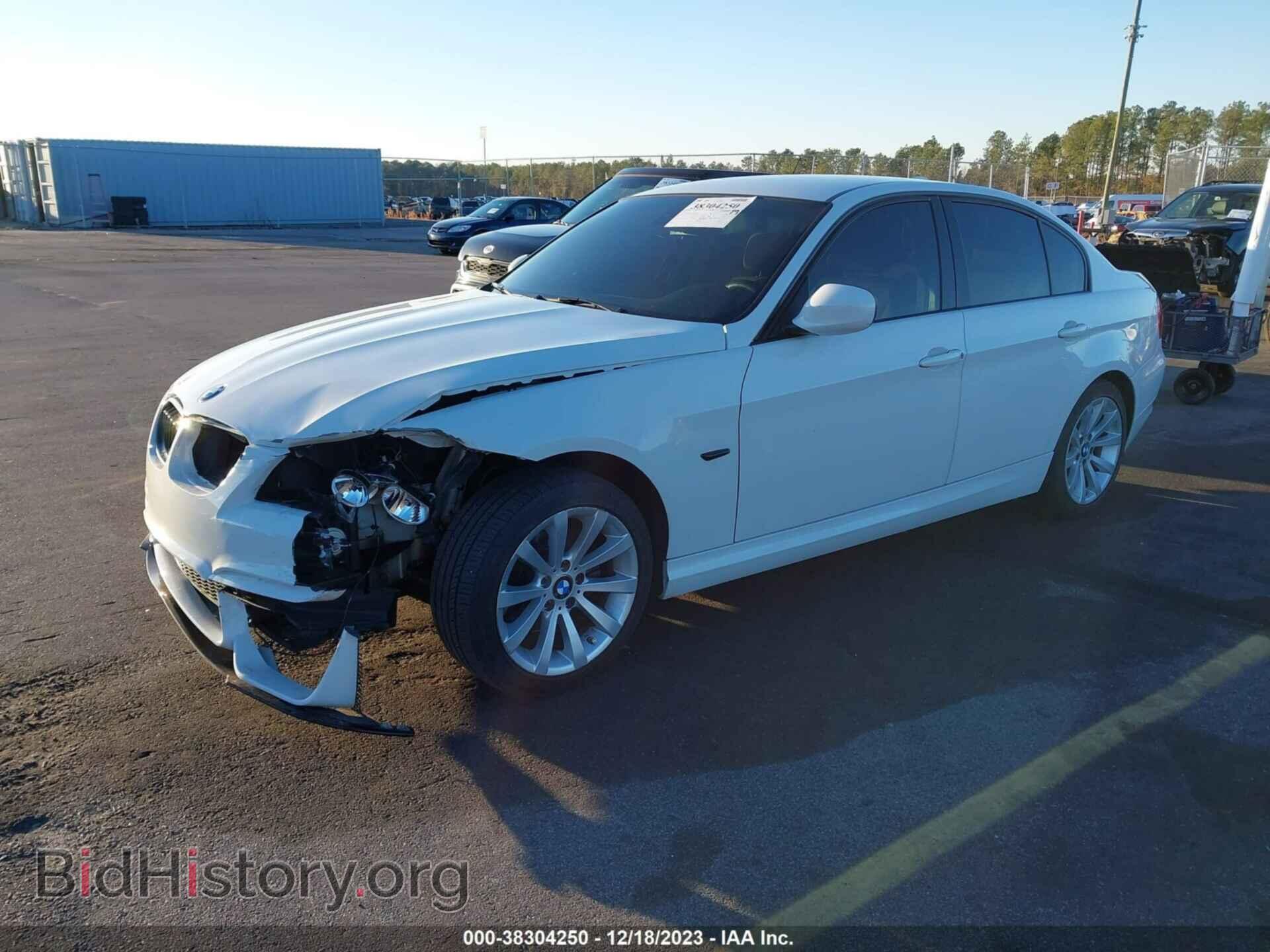 2011 BMW 328I - VIN: WBAPH7G54BNM59861 - Фото 2