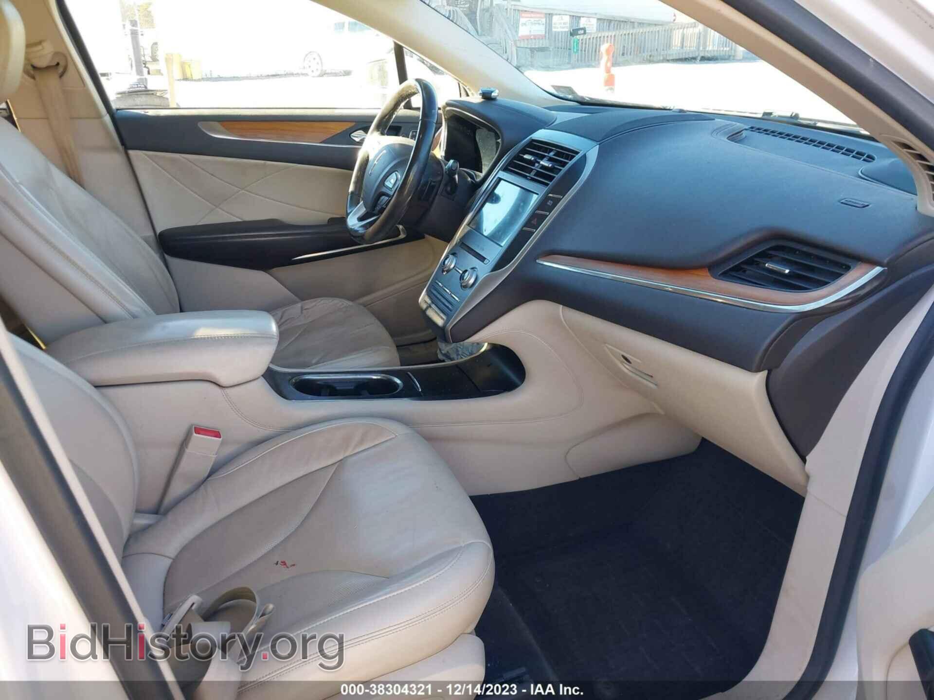2017 LINCOLN MKC - VIN: 5LMCJ2D91HUL30967 - Photo 5