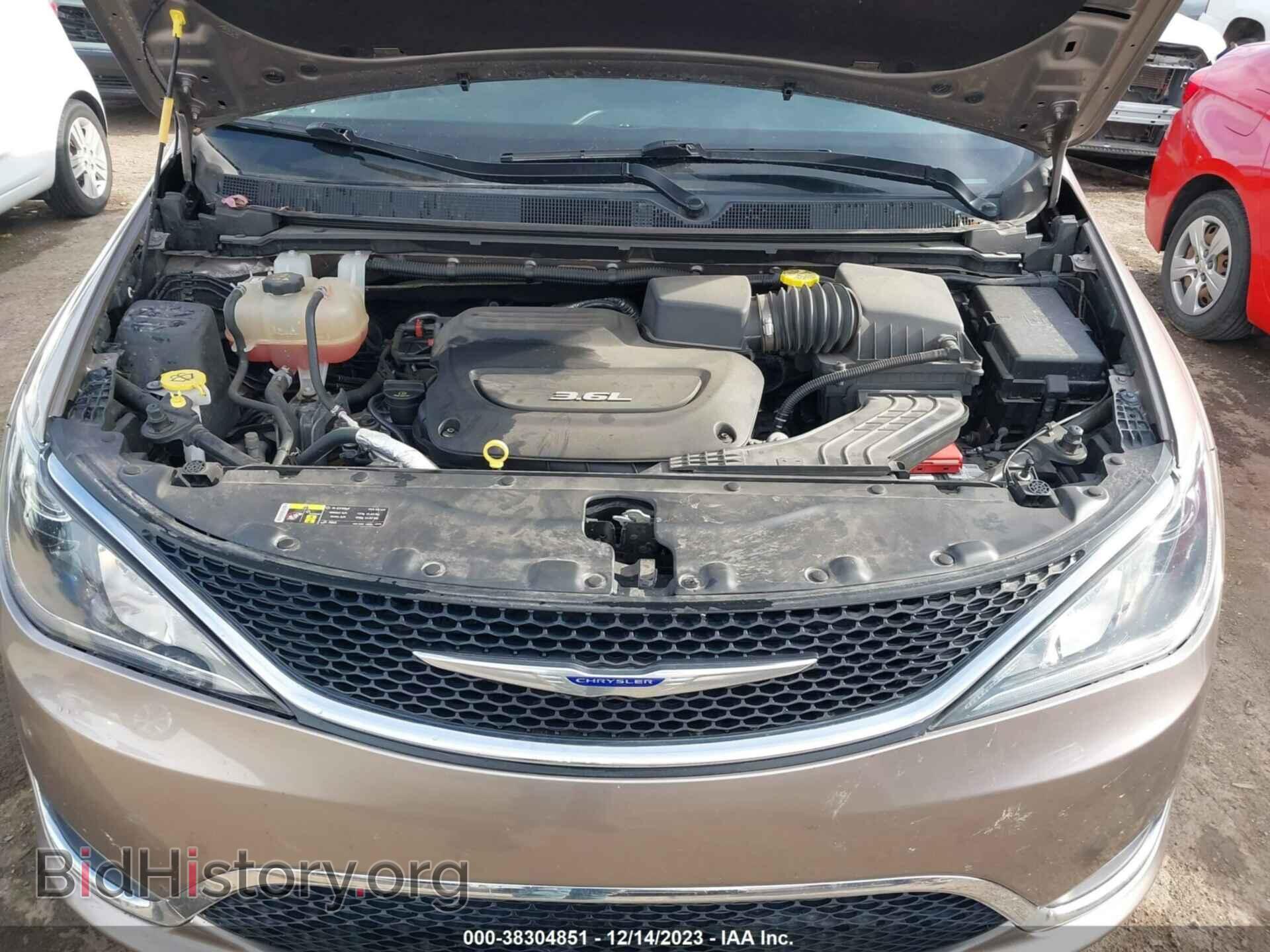 2017 CHRYSLER PACIFICA - VIN: 2C4RC1EG6HR835743 - Photo 10