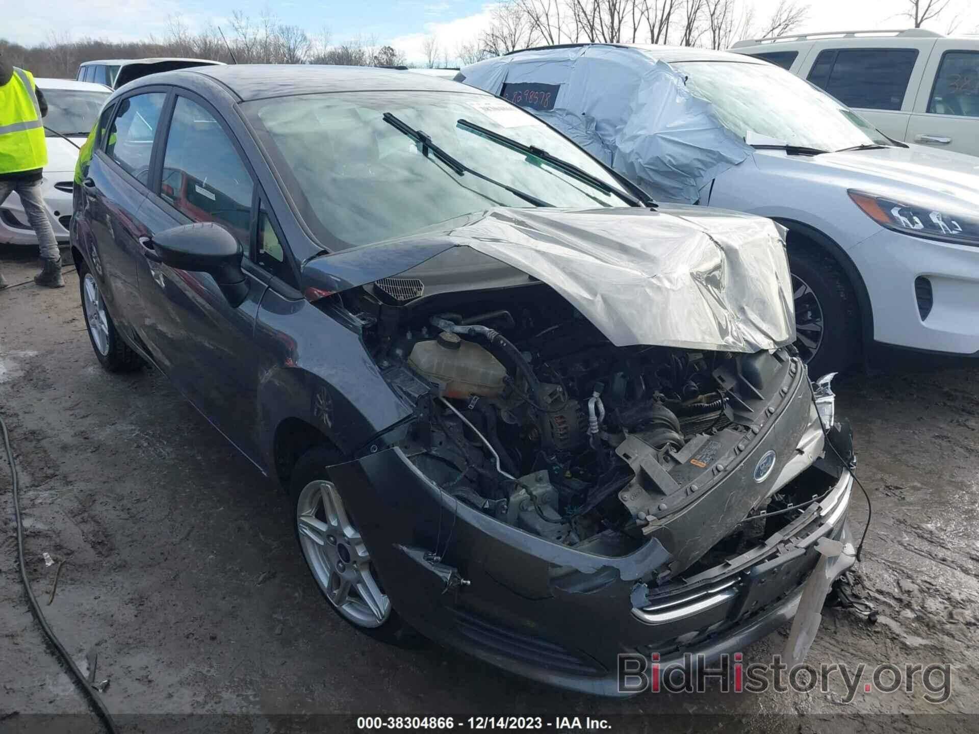 Photo 3FADP4EJ6KM109686 - FORD FIESTA 2019