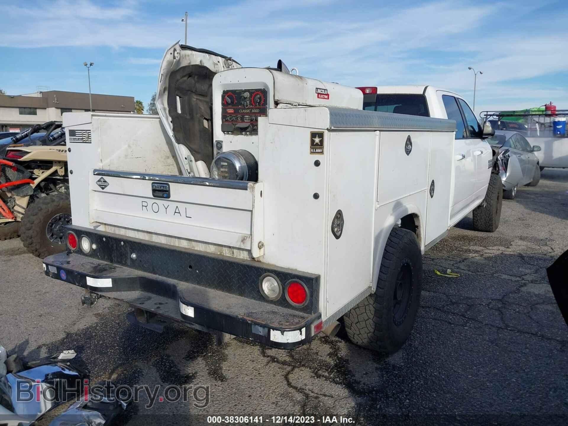 2015 RAM 3500 - VIN: 3C63R3HL2FG641942 - Photo 4