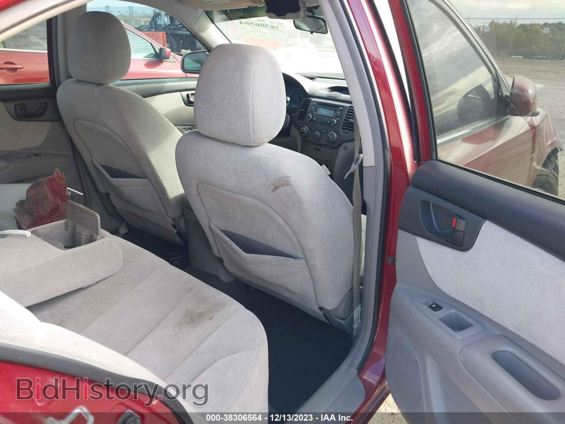2008 KIA OPTIMA - VIN: KNAGE123085222000 - Фото 8