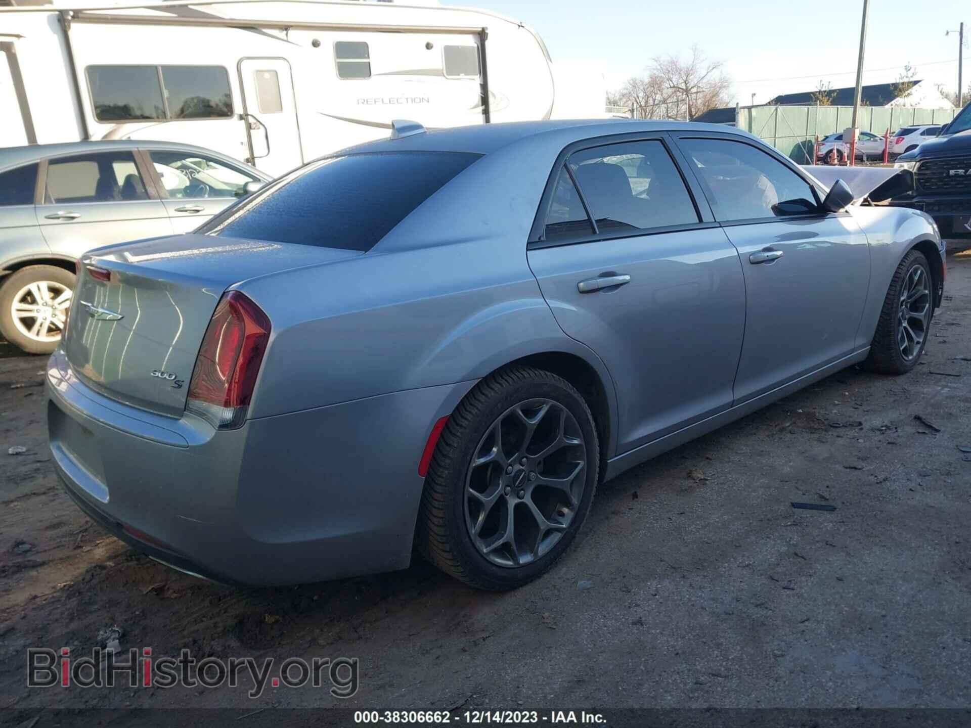 2015 CHRYSLER 300 - VIN: 2C3CCABG5FH743217 - Фото 4