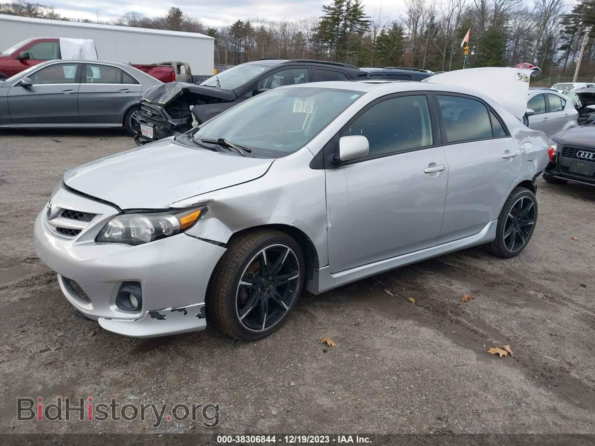 2011 TOYOTA COROLLA - VIN: 2T1BU4EEXBC537461 - Фото 2