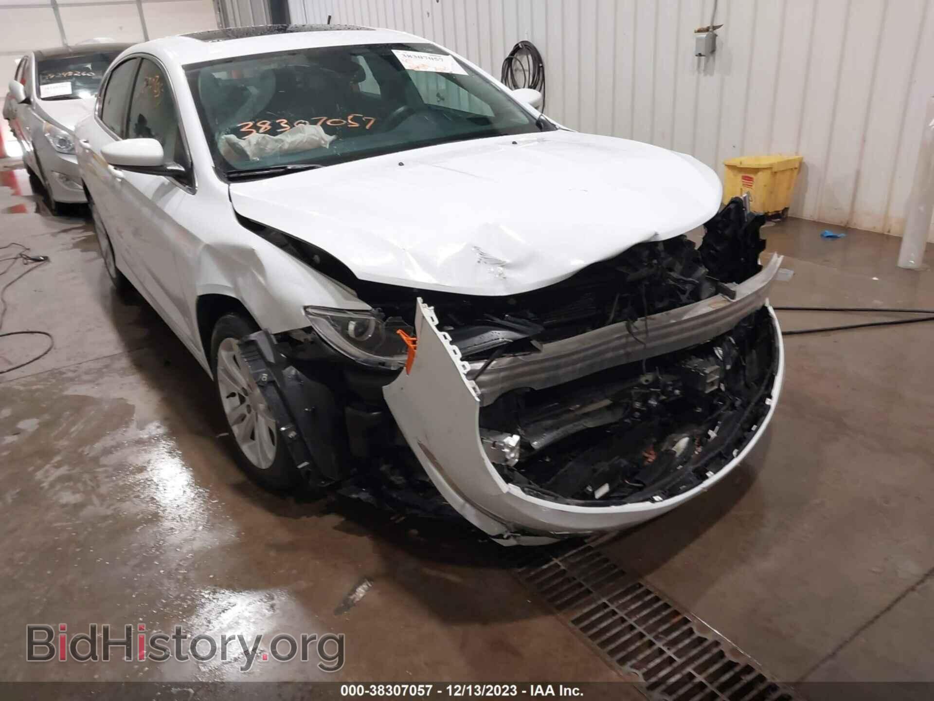2016 CHRYSLER 200 - VIN: 1C3CCCAG8GN111334 - Фото 6