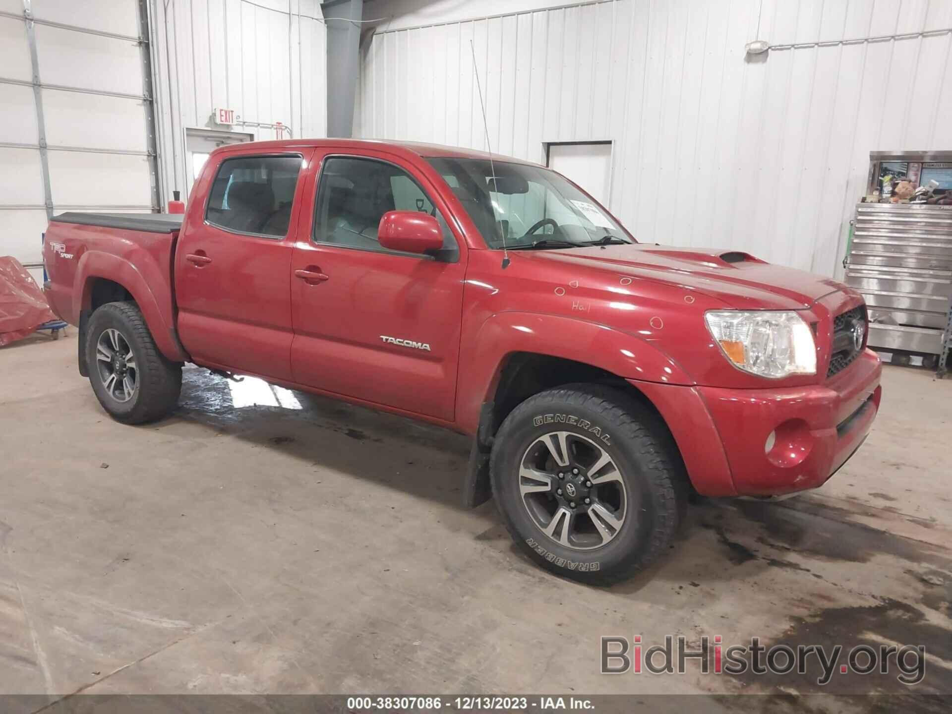 Photo 3TMLU4EN8BM065515 - TOYOTA TACOMA 2011