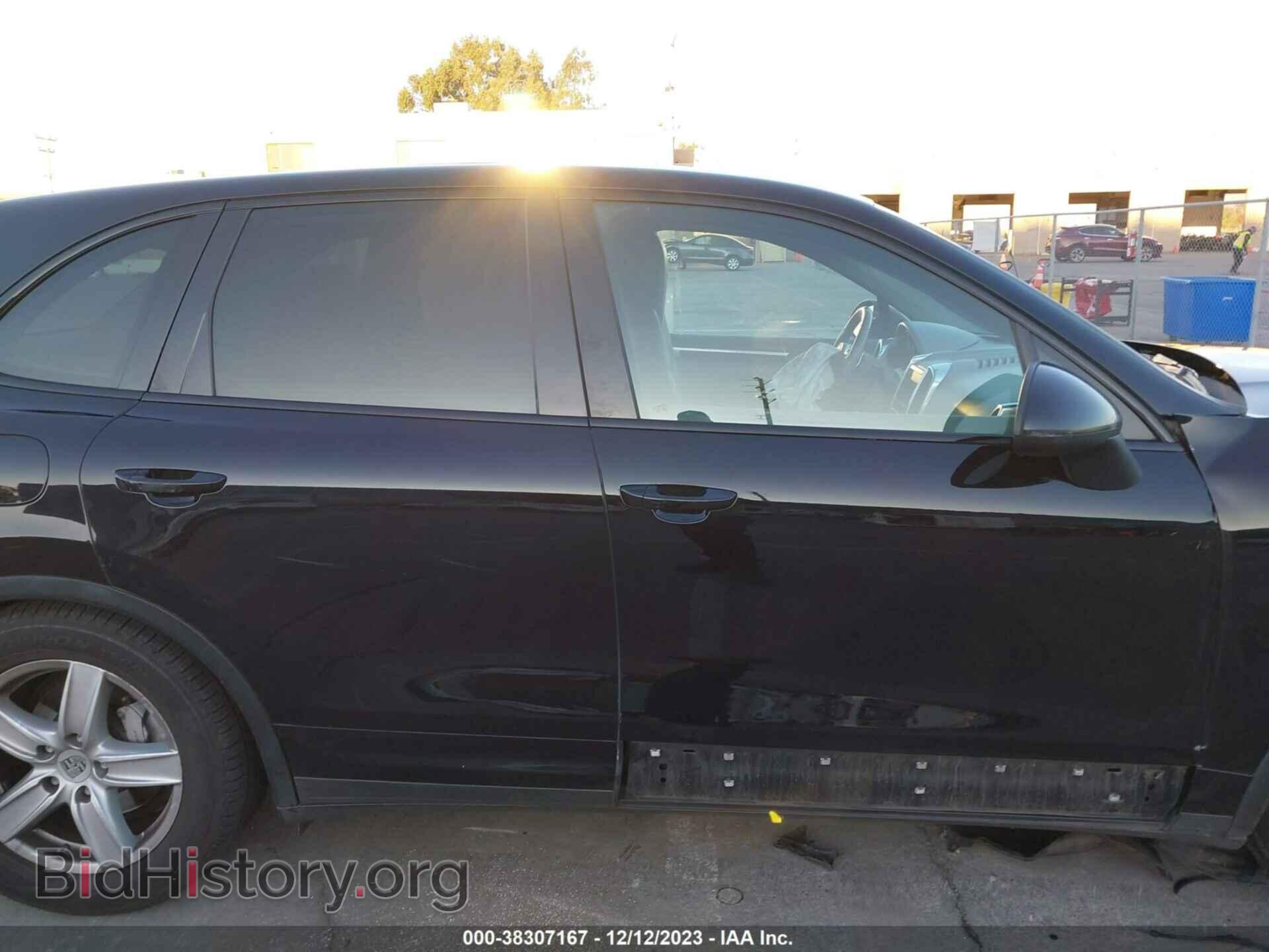 2011 PORSCHE CAYENNE - VIN: WP1AB2A23BLA50045 - Фото 14