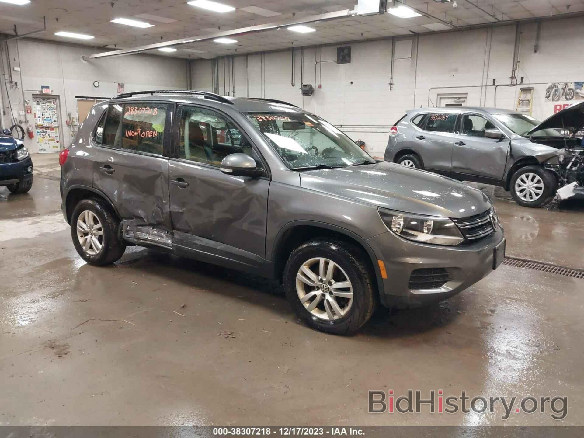 Фотография WVGBV7AX2GW032756 - VOLKSWAGEN TIGUAN 2016