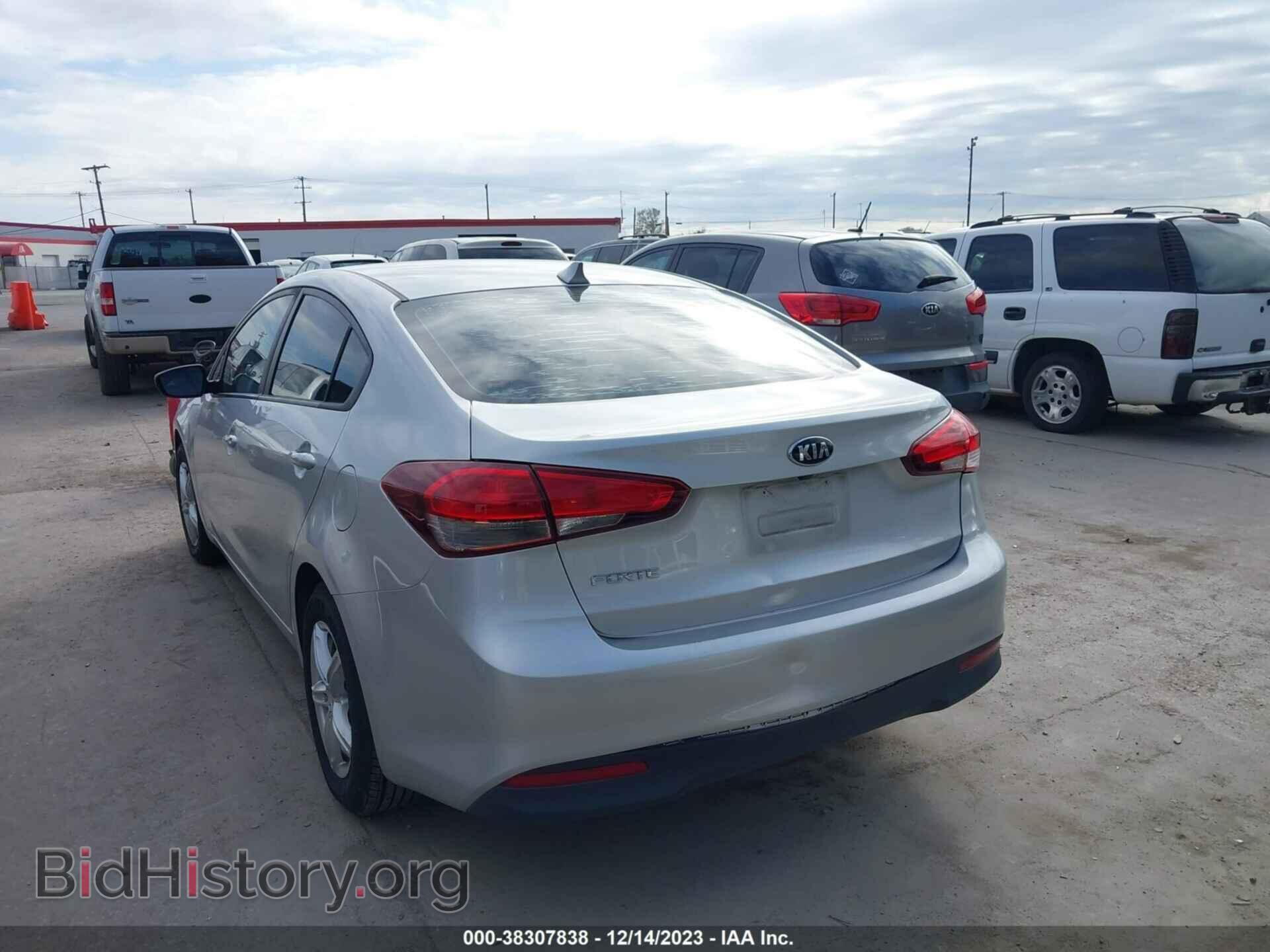 2017 KIA FORTE - VIN: 3KPFL4A72HE025294 - Фото 3
