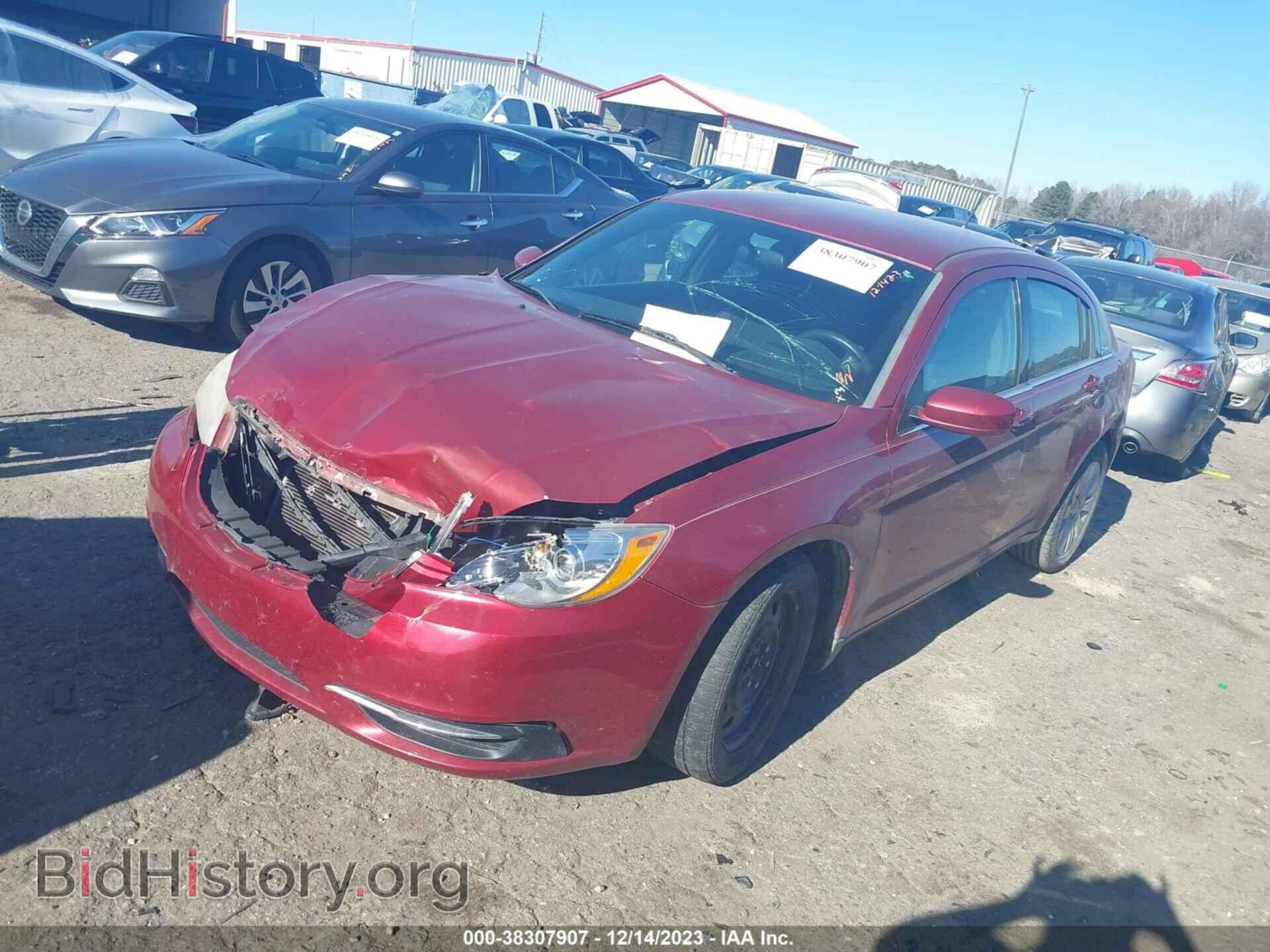 2014 CHRYSLER 200 - VIN: 1C3CCBAB3EN143510 - Фото 2