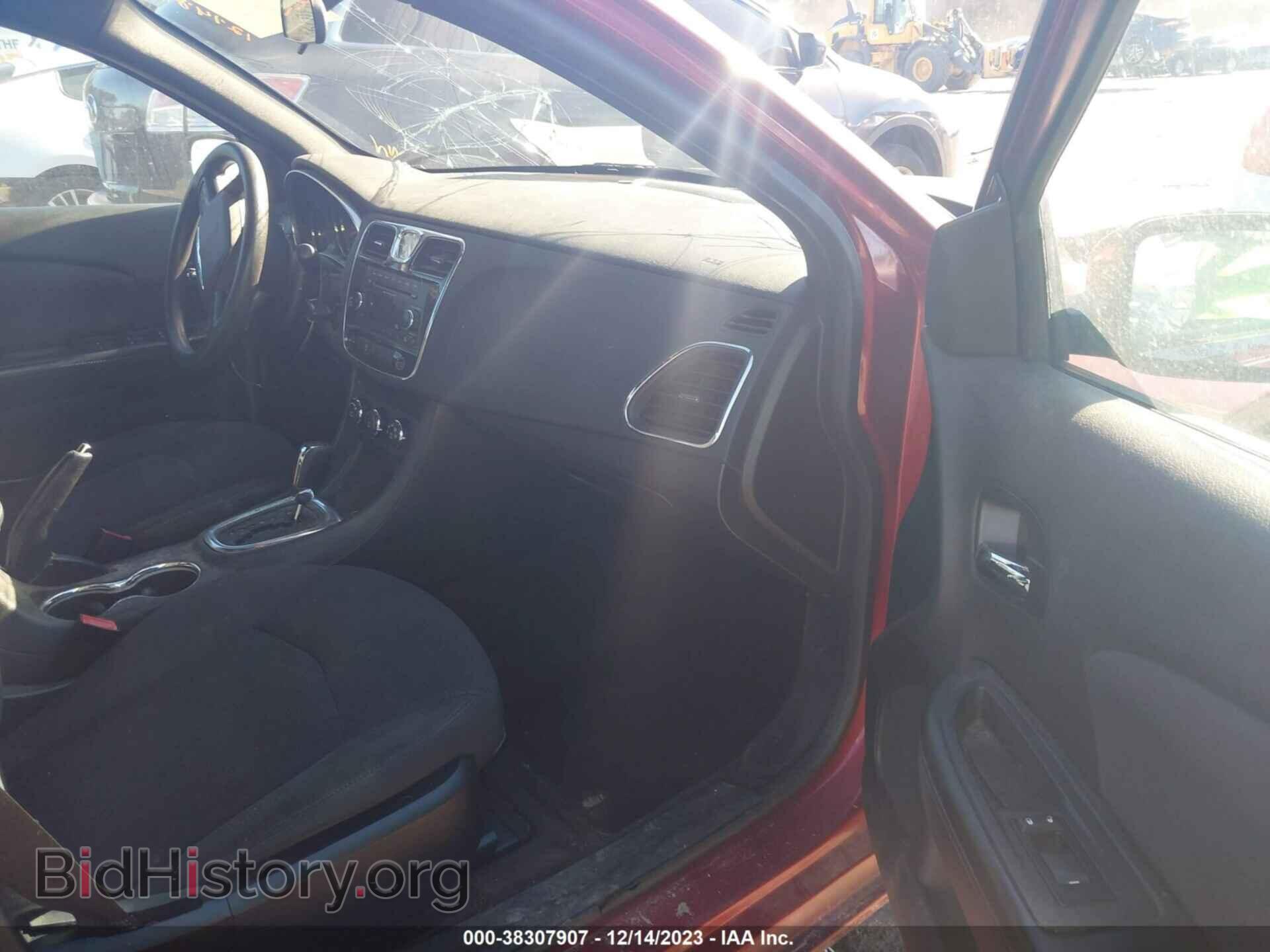 2014 CHRYSLER 200 - VIN: 1C3CCBAB3EN143510 - Фото 5