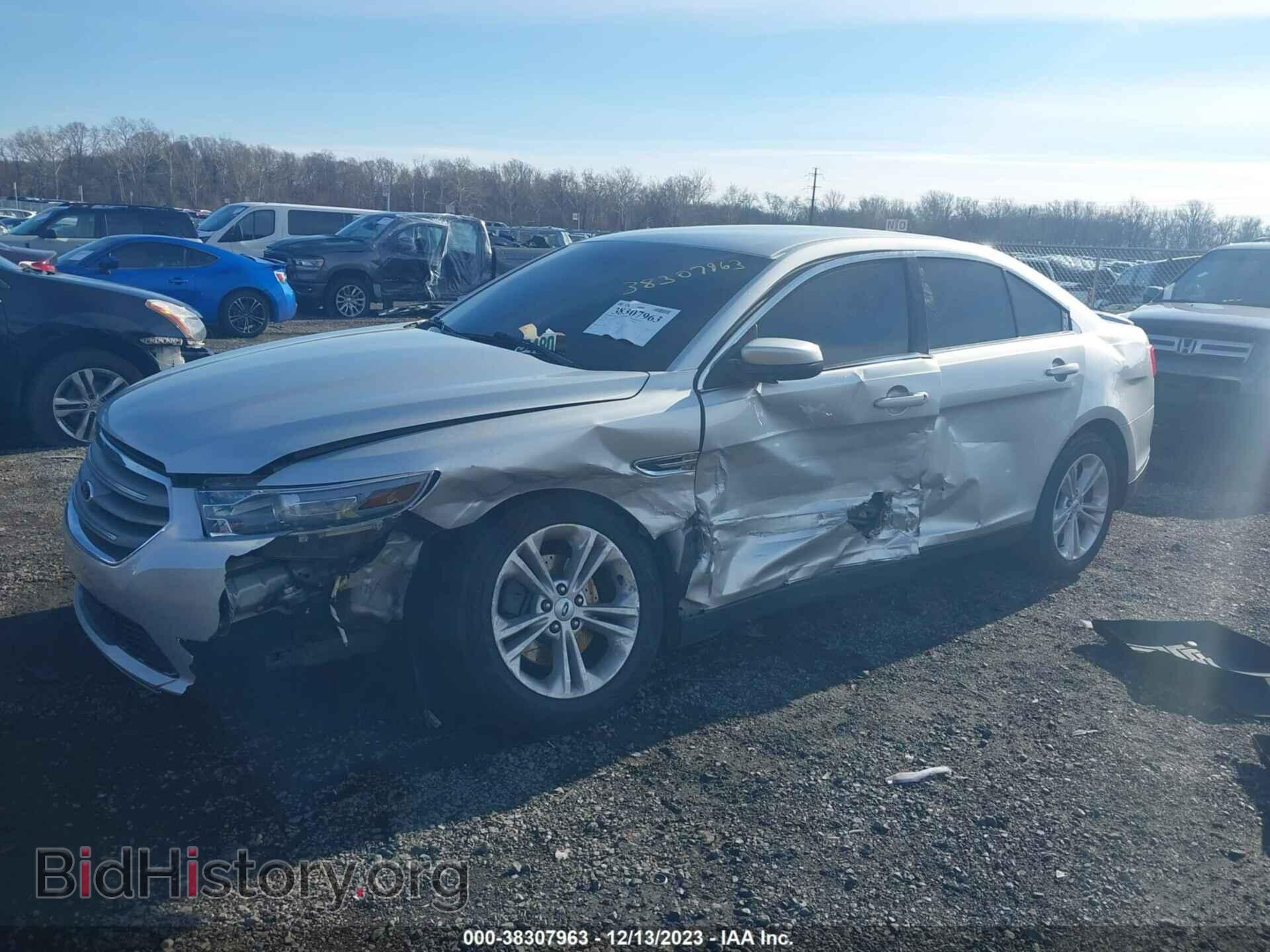 2014 FORD TAURUS - VIN: 1FAHP2E81EG157307 - Фото 2