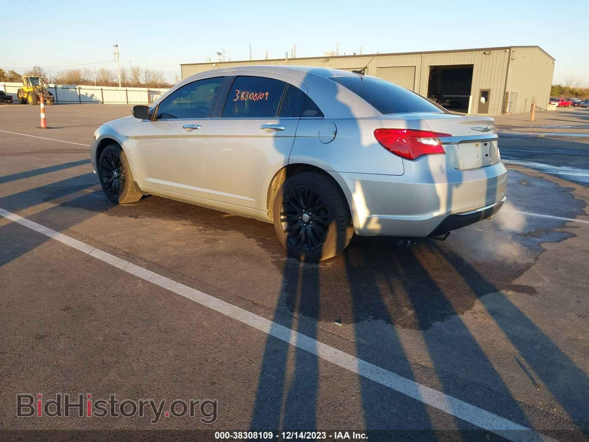 2012 CHRYSLER 200 - VIN: 1C3CCBCG4CN327019 - Photo 3