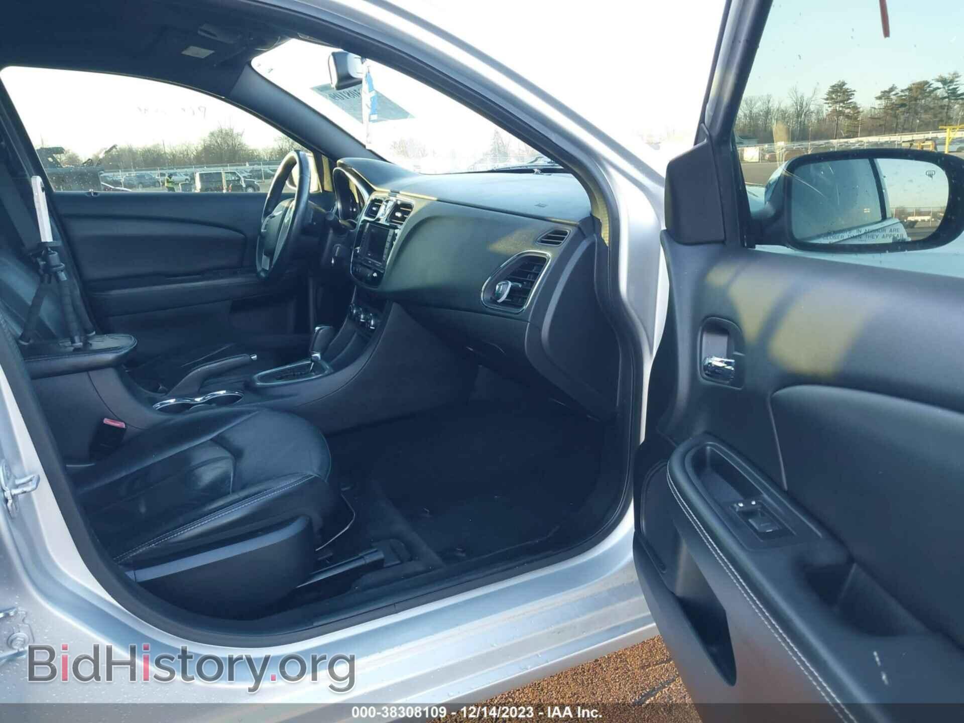 2012 CHRYSLER 200 - VIN: 1C3CCBCG4CN327019 - Photo 5