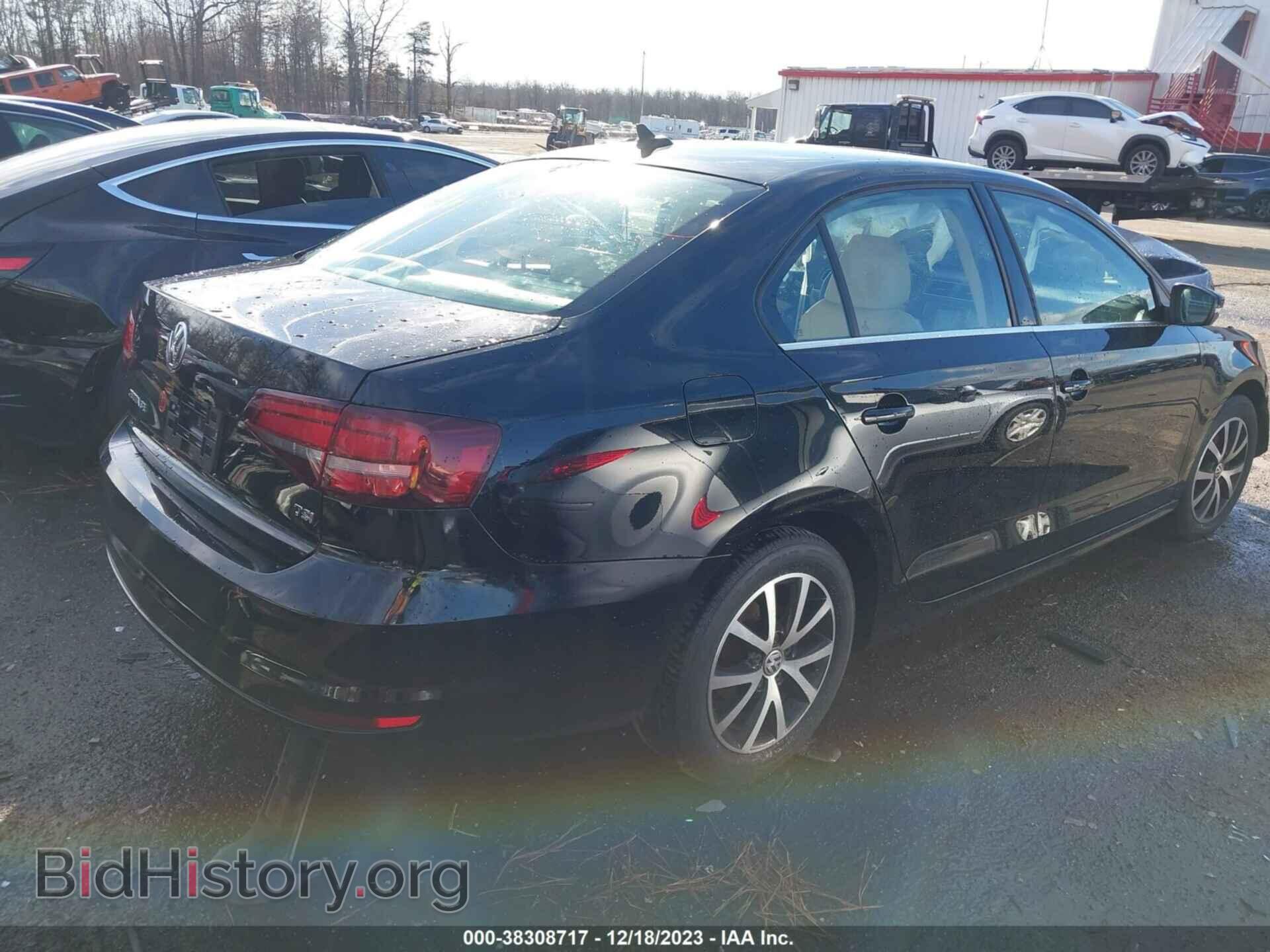 2017 VOLKSWAGEN JETTA - VIN: 3VWDB7AJ3HM201733 - Фото 4