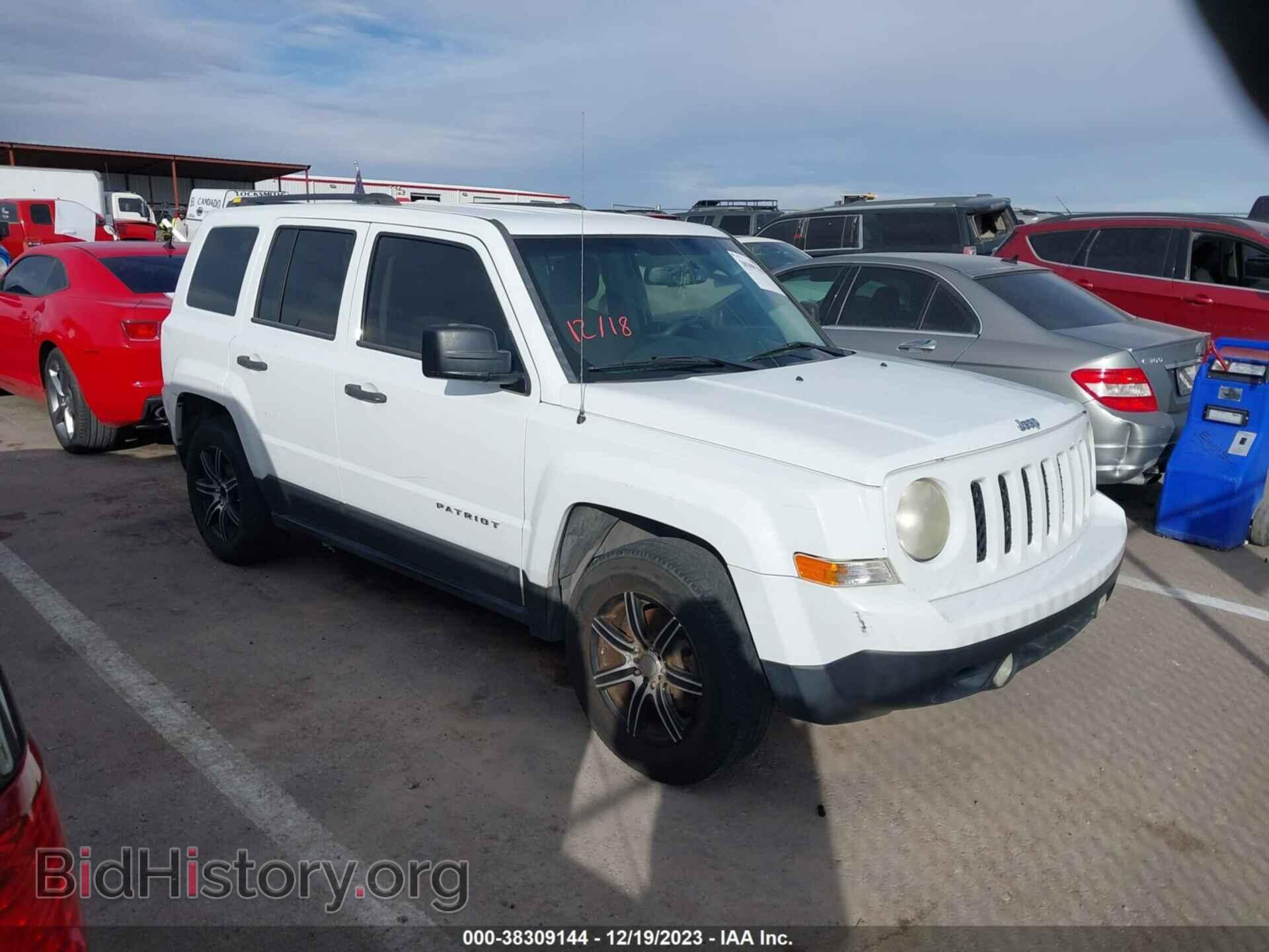 Фотография 1C4NJPBA1CD687553 - JEEP PATRIOT 2012