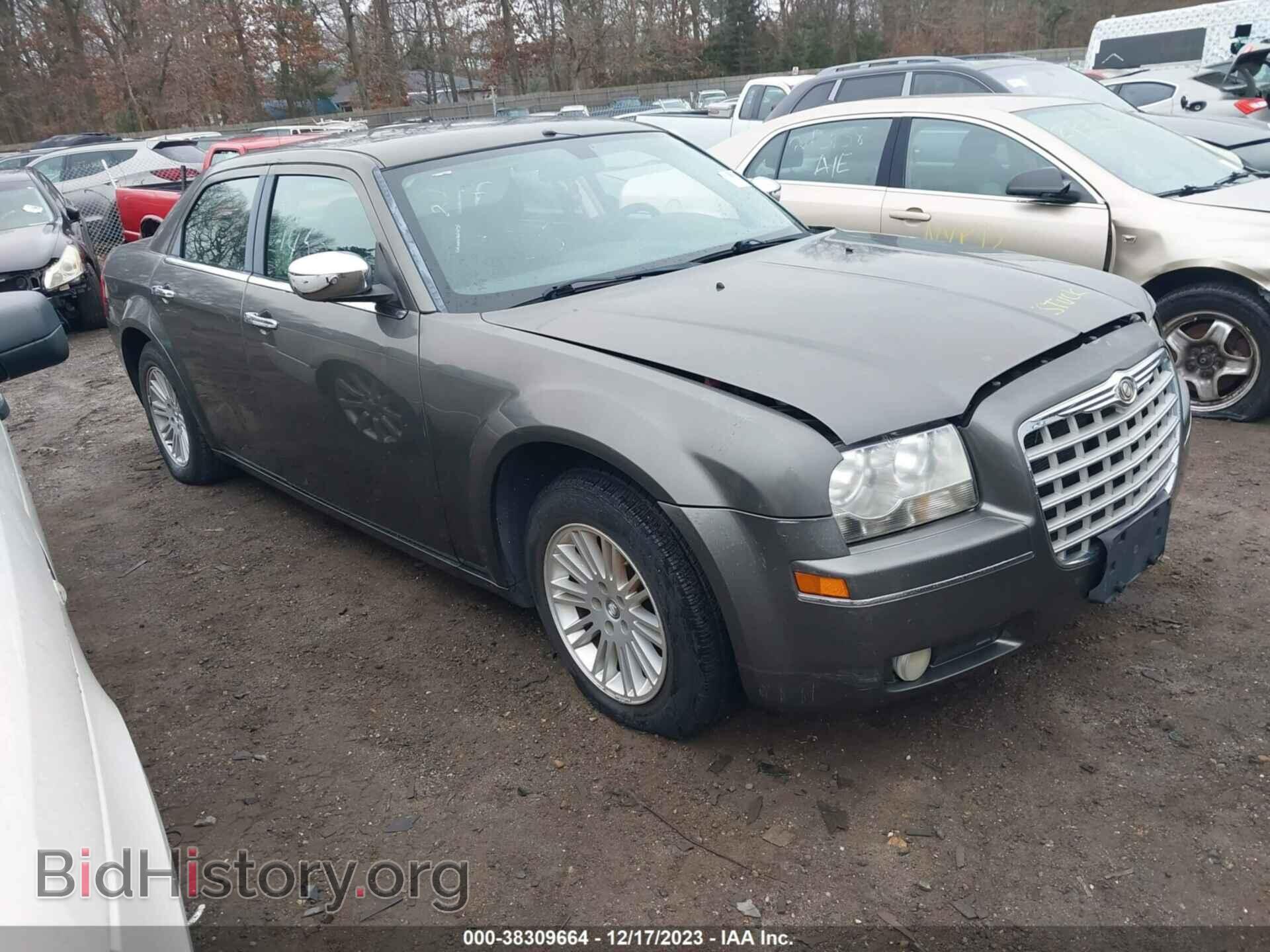 Photo 2C3CA4CD2AH105527 - CHRYSLER 300 2010