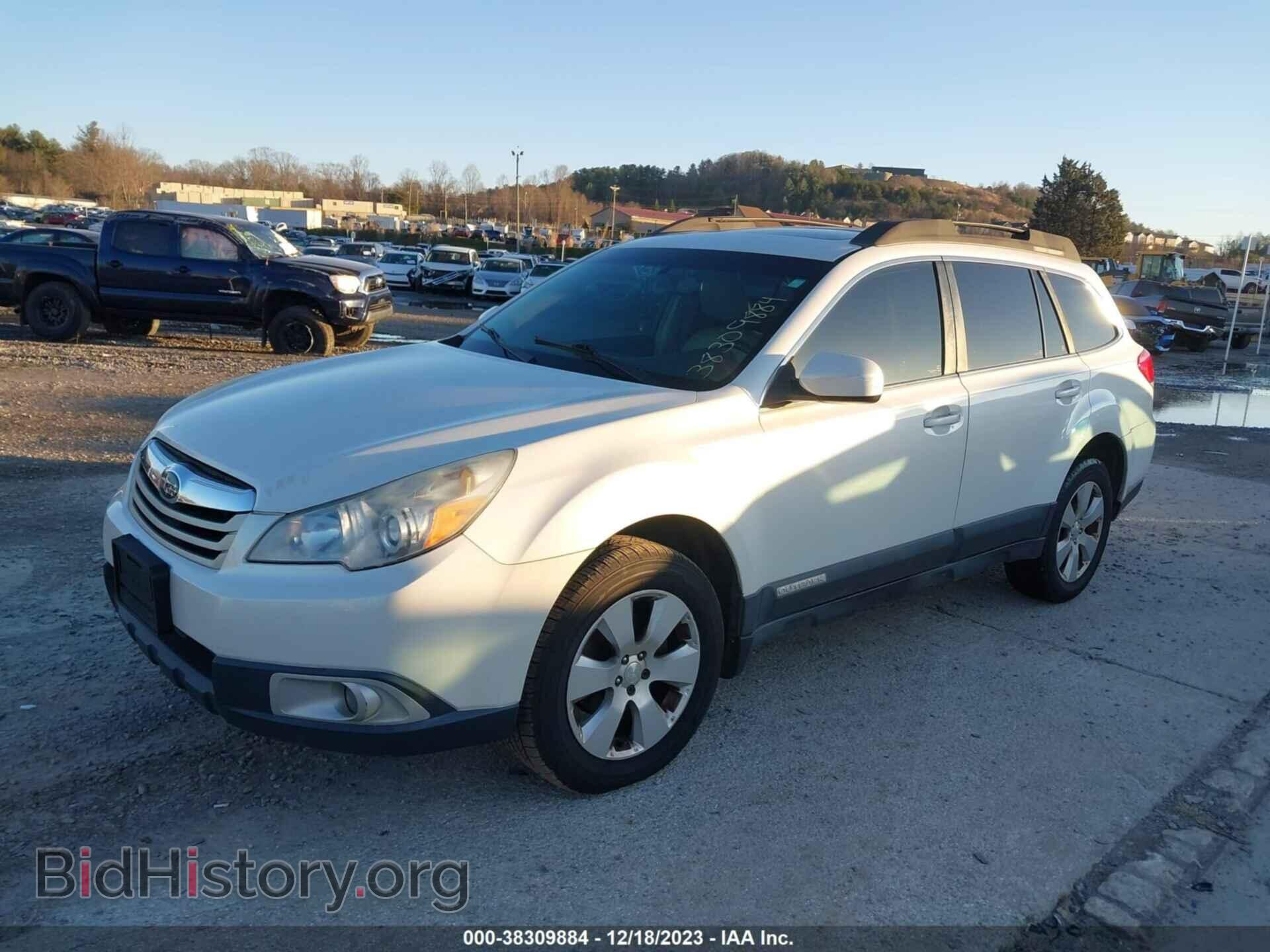 2012 SUBARU OUTBACK - VIN: 4S4BRCGC5C3210639 - Photo 2