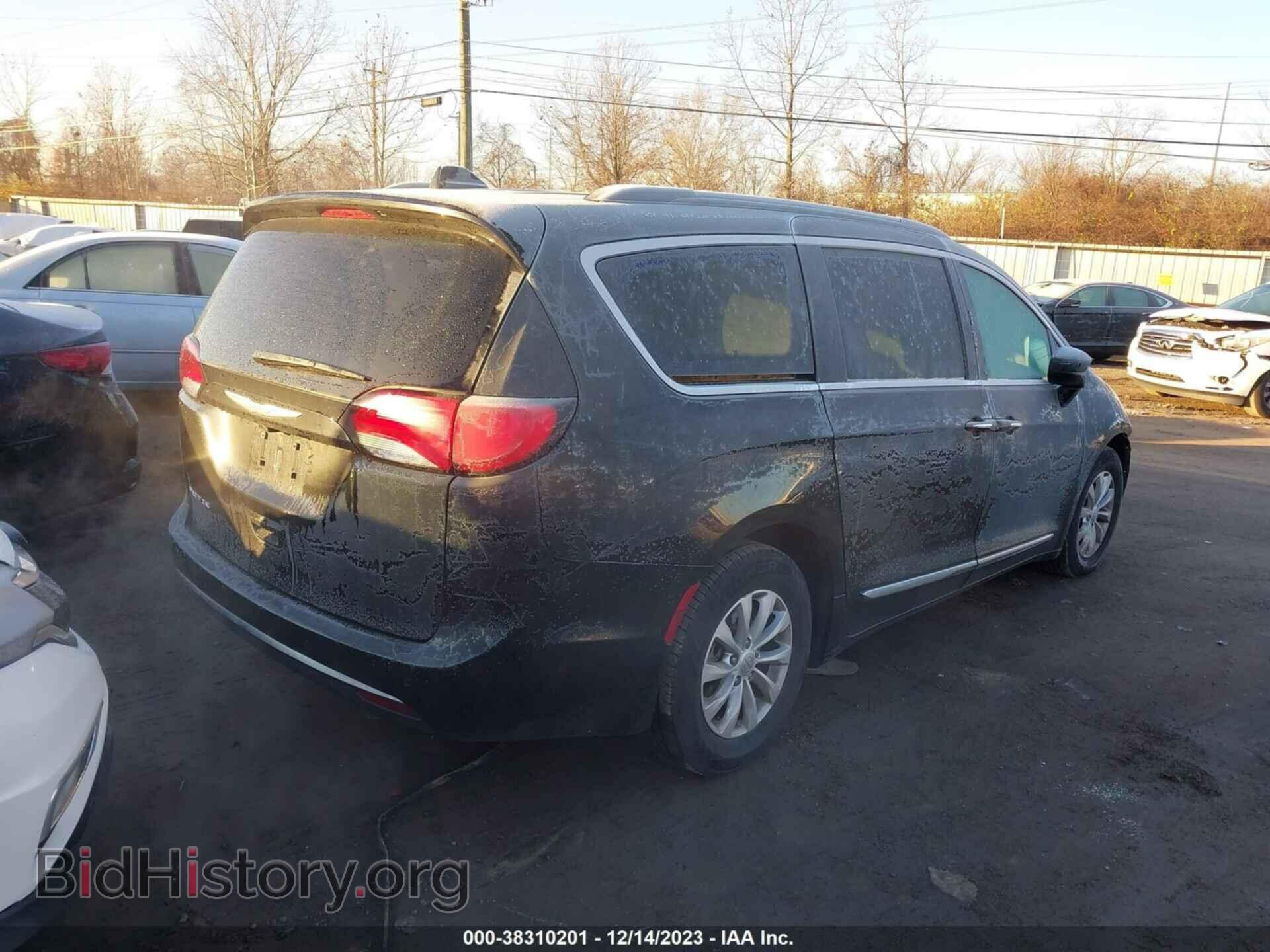 2017 CHRYSLER PACIFICA - VIN: 2C4RC1BG4HR636324 - Фото 4