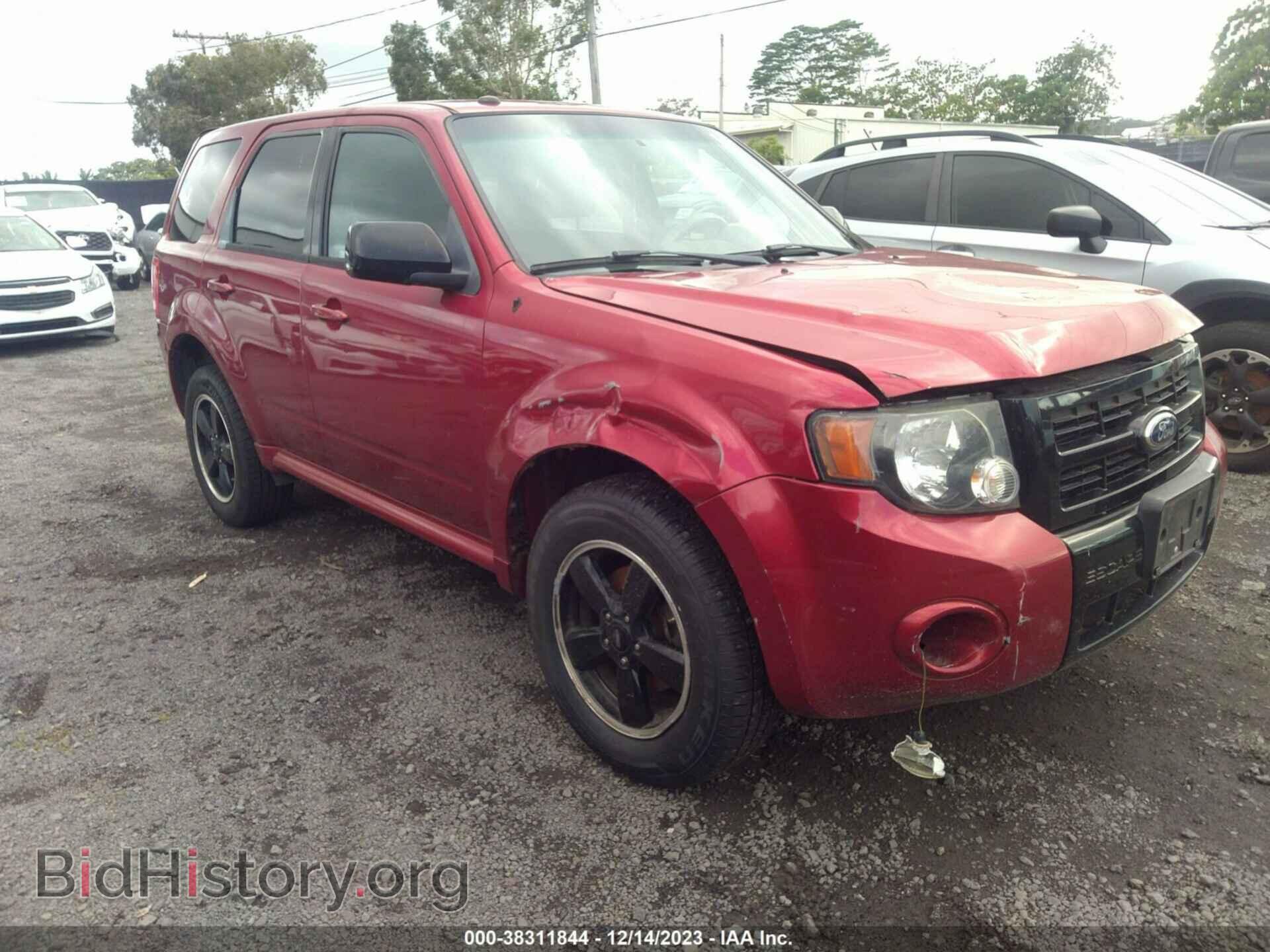 Фотография 1FMCU0D72CKC09219 - FORD ESCAPE 2012