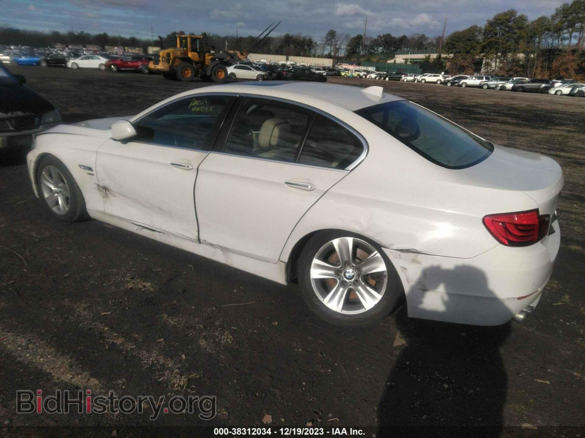 2012 BMW 528I - VIN: WBAXH5C59CDW09366 - Photo 3