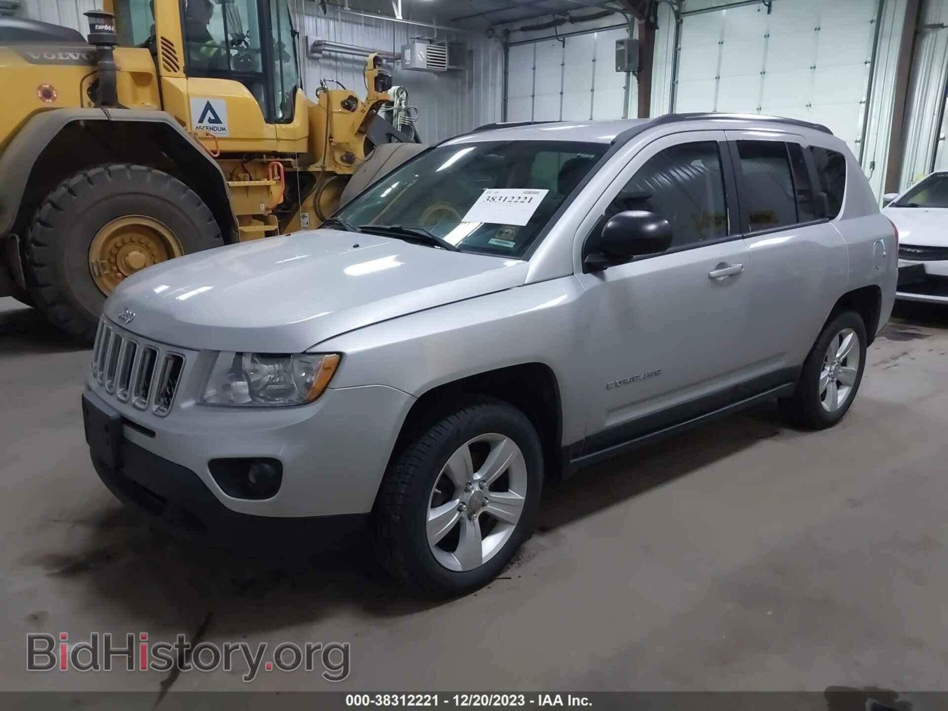 2011 JEEP COMPASS - VIN: 1J4NF1FB1BD210518 - Фото 2