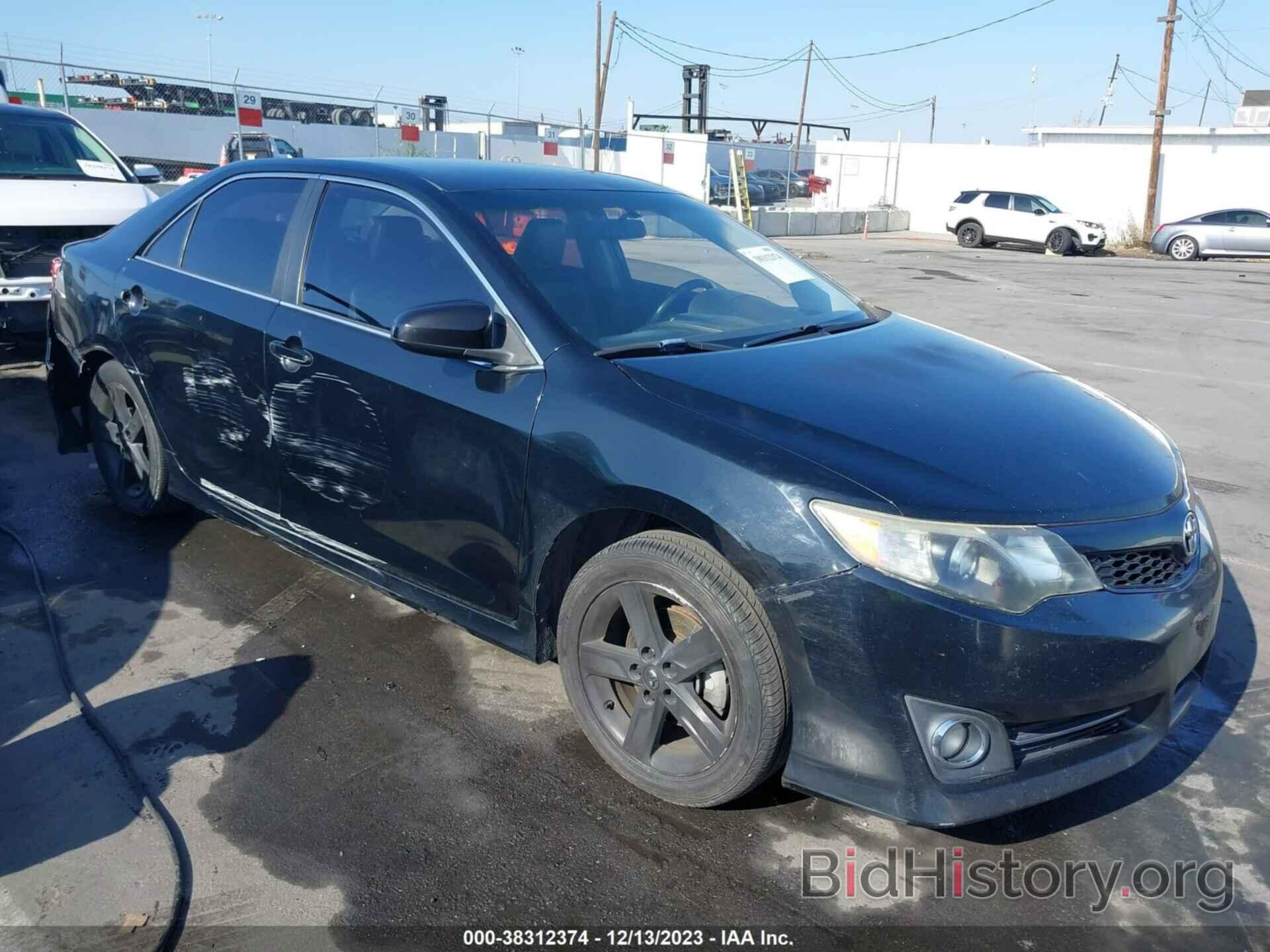 Photo 4T1BF1FK2DU702935 - TOYOTA CAMRY 2013