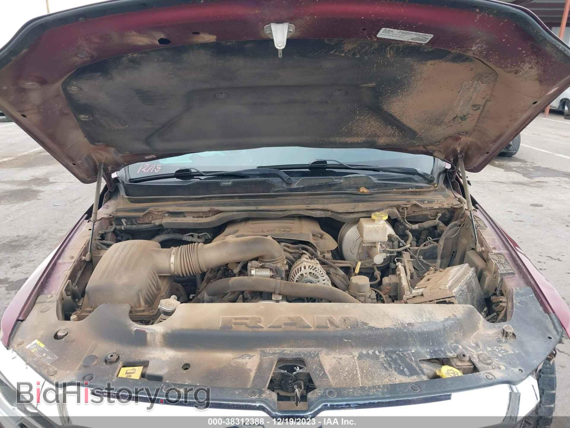 2019 RAM 1500 - VIN: 1C6SRFHT5KN569746 - Фото 10