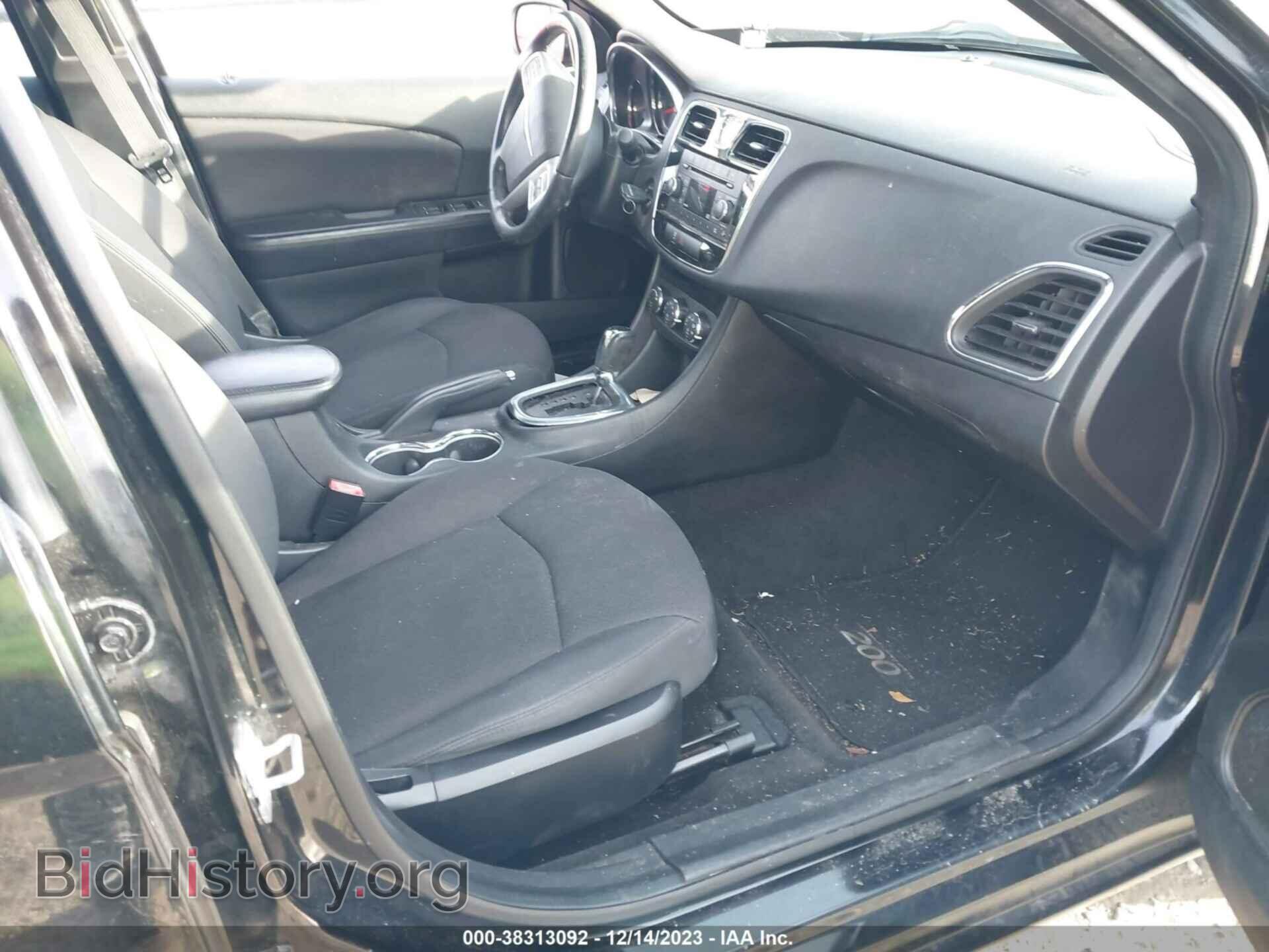 2014 CHRYSLER 200 - VIN: 1C3CCBBG0EN132085 - Фото 5