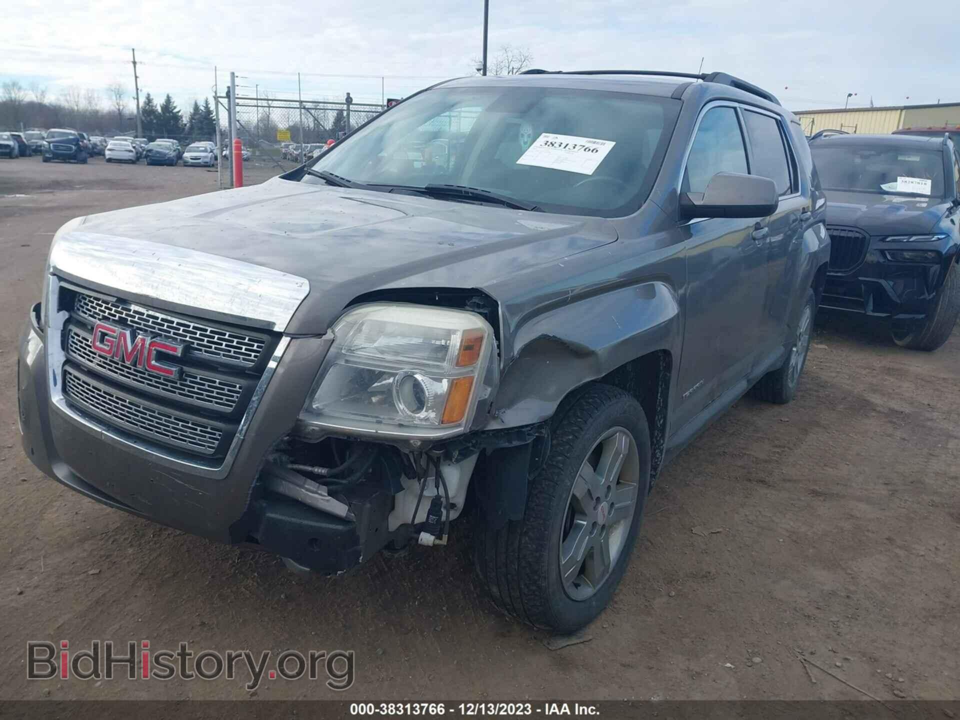 2012 GMC TERRAIN - VIN: 2GKFLTE52C6233398 - Photo 2