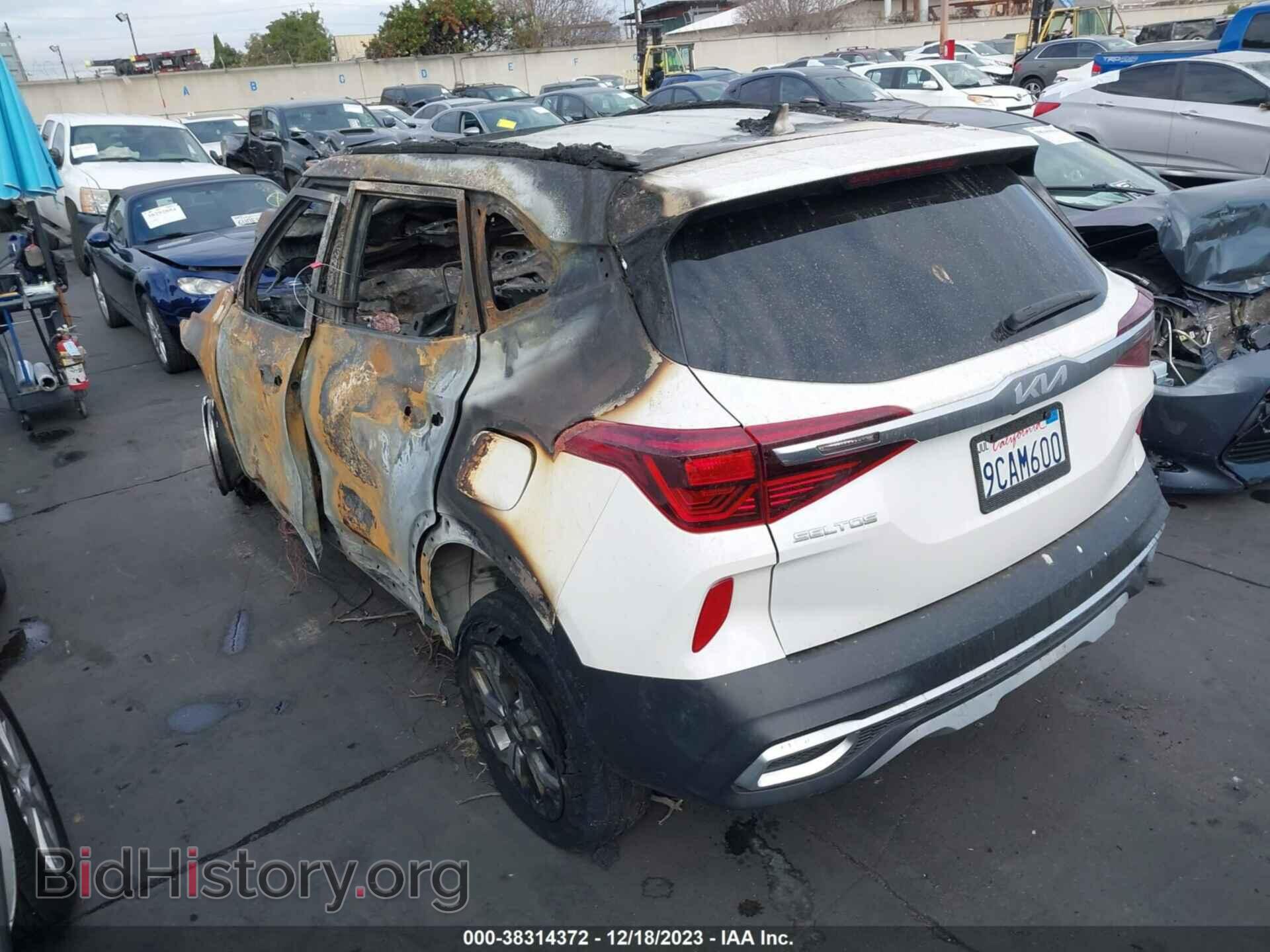 2023 KIA SELTOS - VIN: KNDERCAA7P7357746 - Фото 3