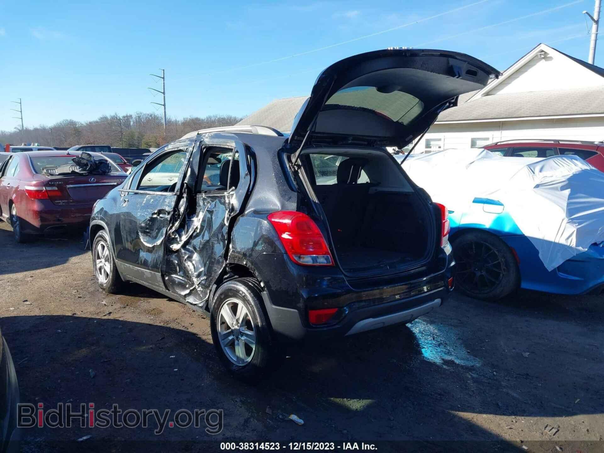 2017 CHEVROLET TRAX - VIN: 3GNCJPSB3HL193932 - Фото 3