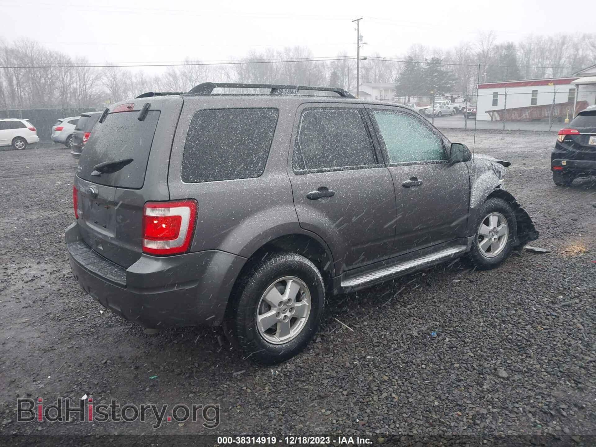 2011 FORD ESCAPE - VIN: 1FMCU0D77BKB71629 - Фото 4