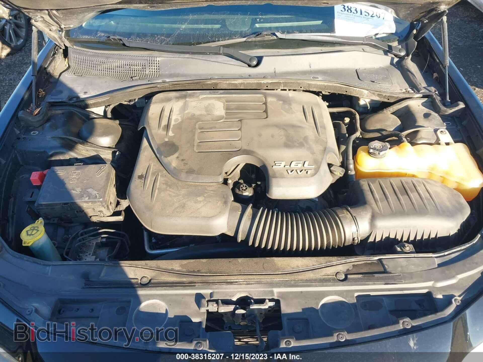 2015 CHRYSLER 300C - VIN: 2C3CCAEG9FH735827 - Фото 10