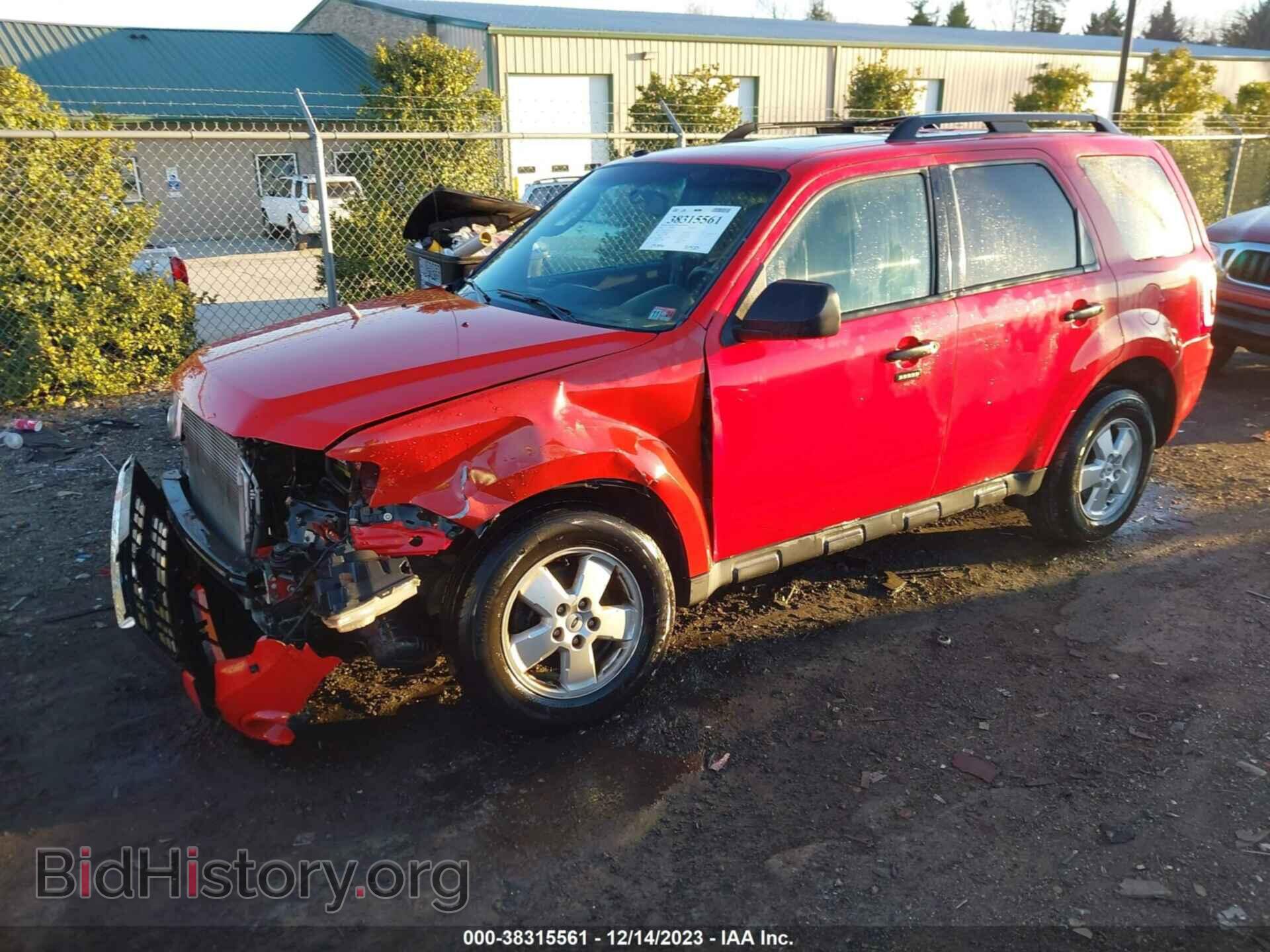 2009 FORD ESCAPE - VIN: 1FMCU03739KA20363 - Фото 2