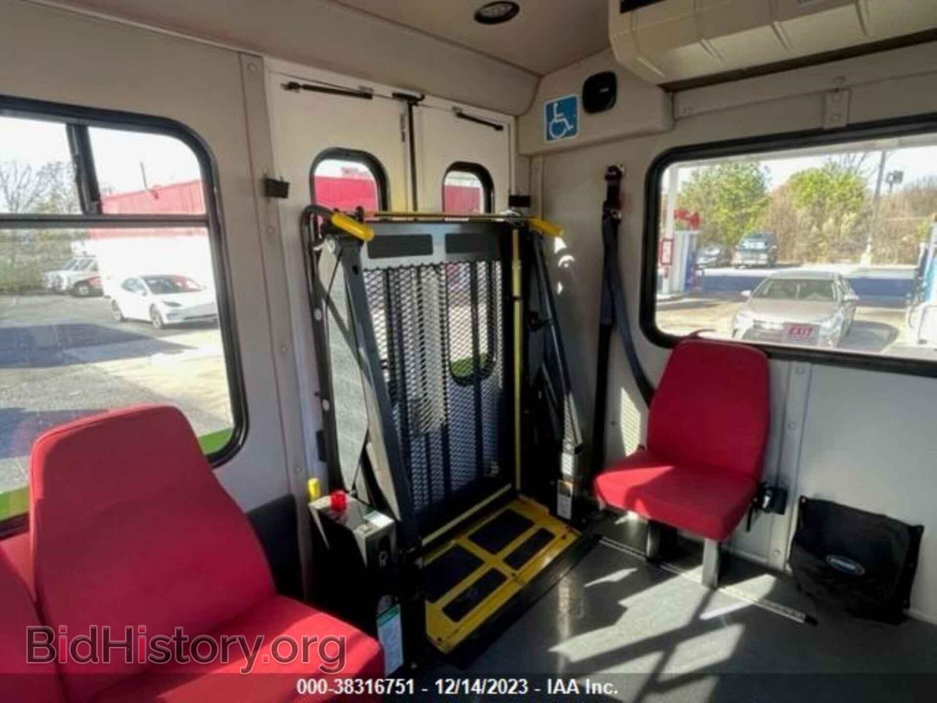 2014 FORD E-450 CUTAWAY - VIN: 1FDFE4FS4EDA46552 - Фото 7
