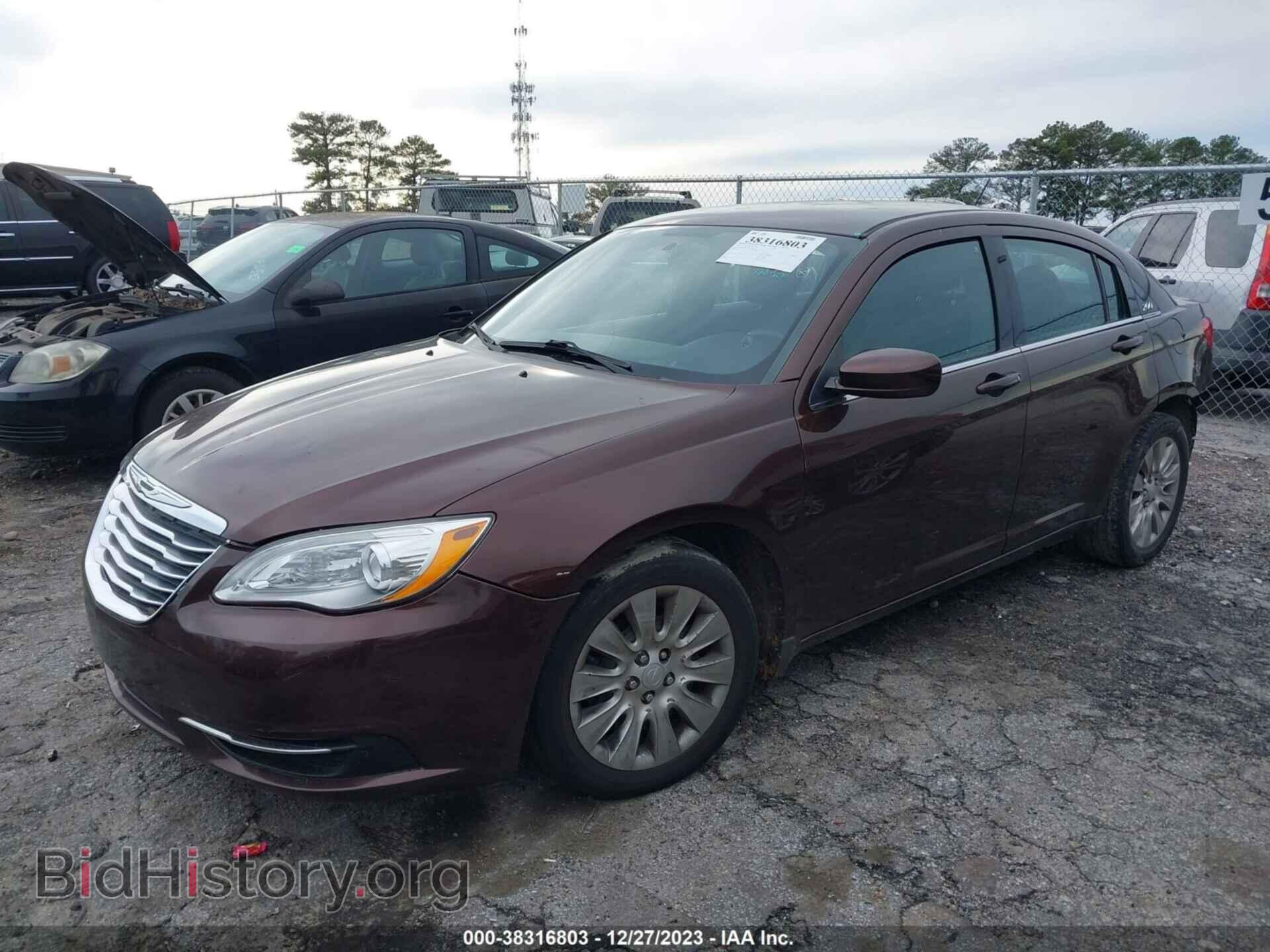 2013 CHRYSLER 200 - VIN: 1C3CCBAG1DN722005 - Photo 2