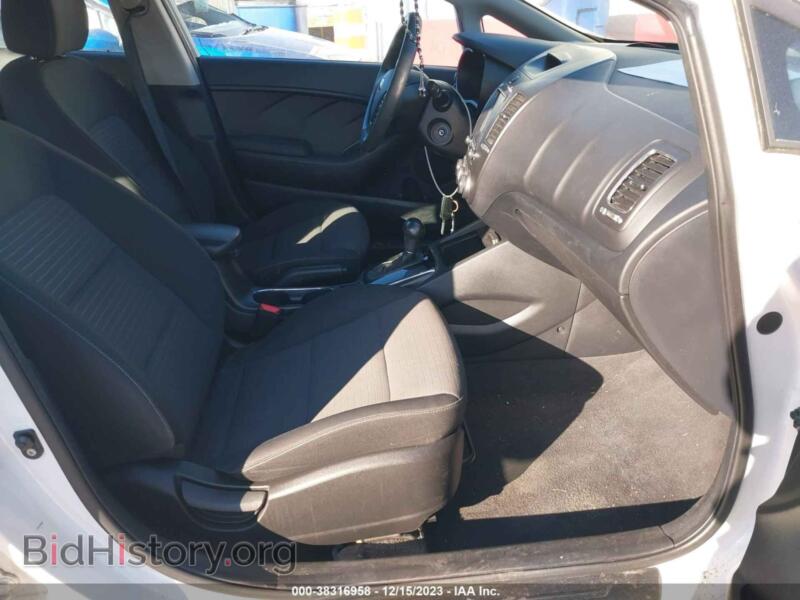 2018 Kia FORTE (VIN 3KPFL4A75JE198507) — фото 5 из 16